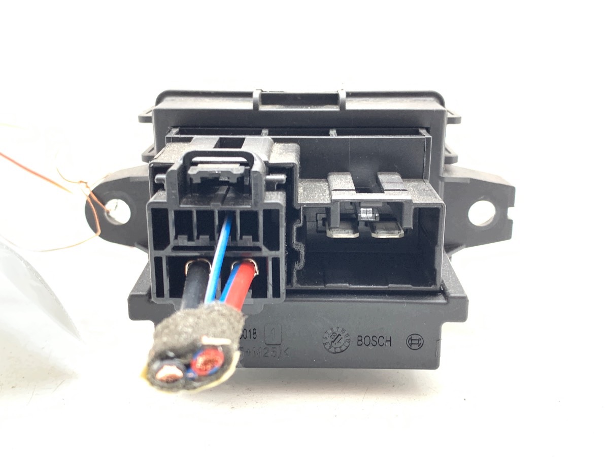 Widerstand Gebläse Opel Zafira C 84178783