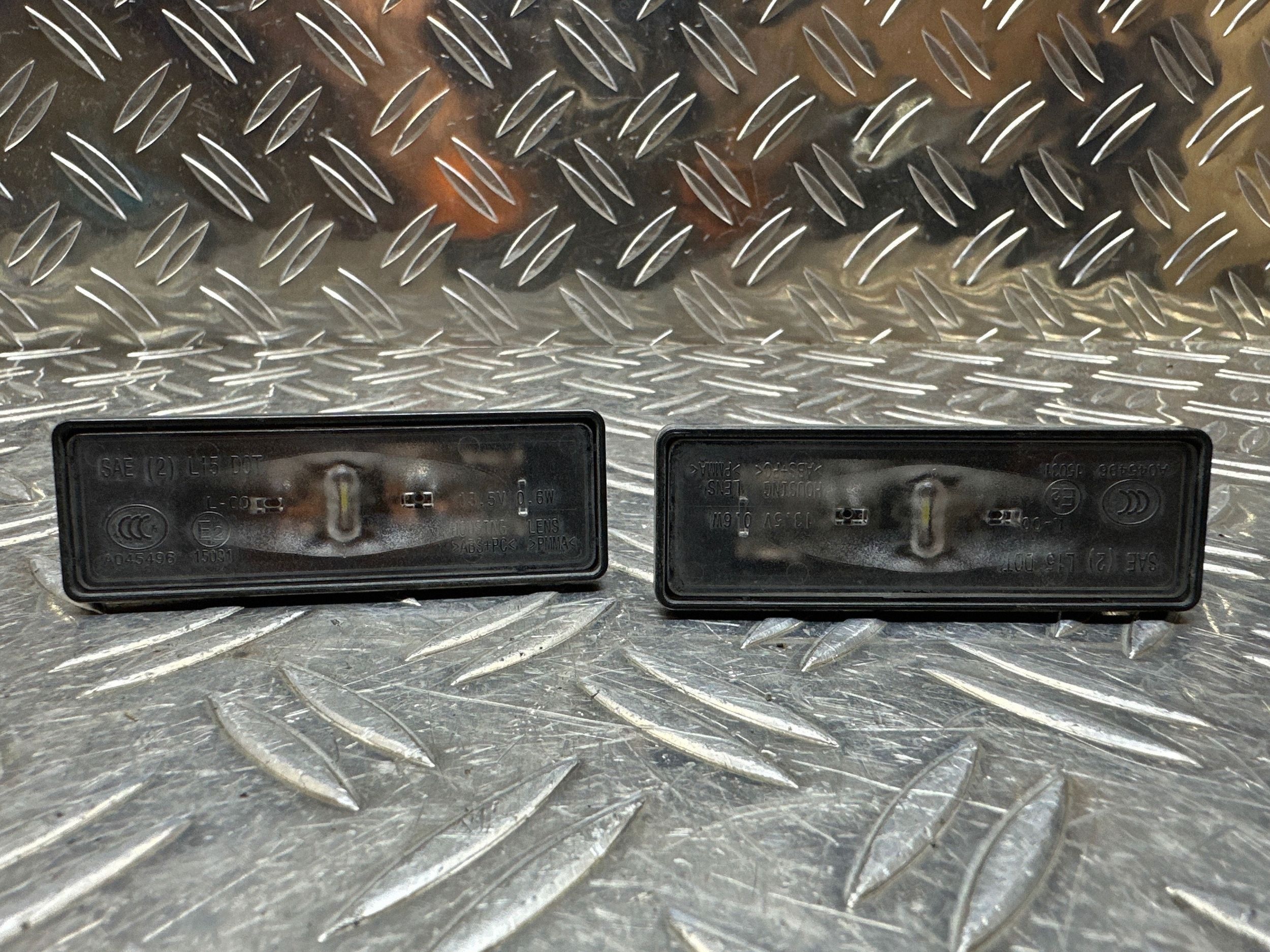 Lâmpada da Placa Renault Talisman 2016 image 2