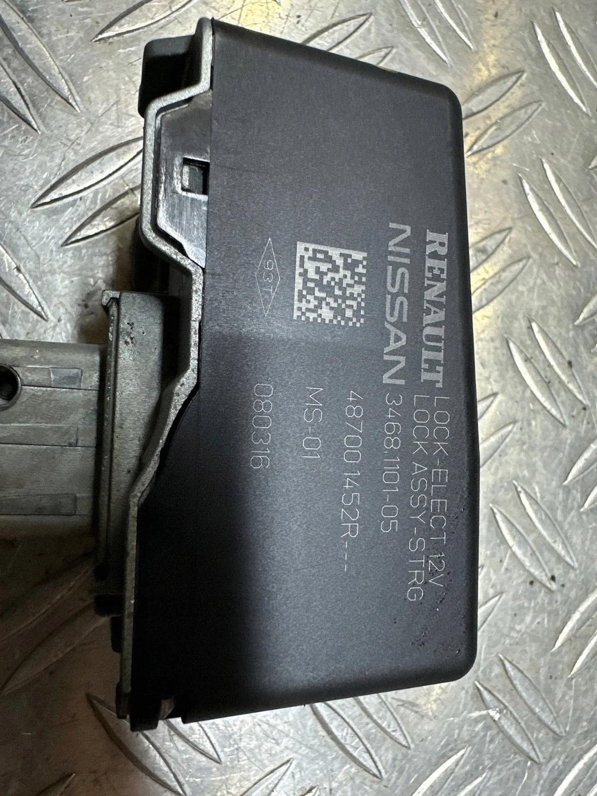 Ohjauspylvään lukitus 487001452R image 3