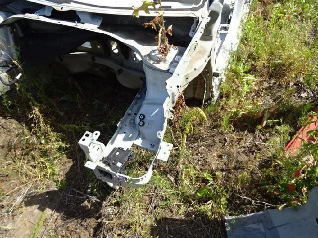 Citroen C3 III vänster främre stolpe
