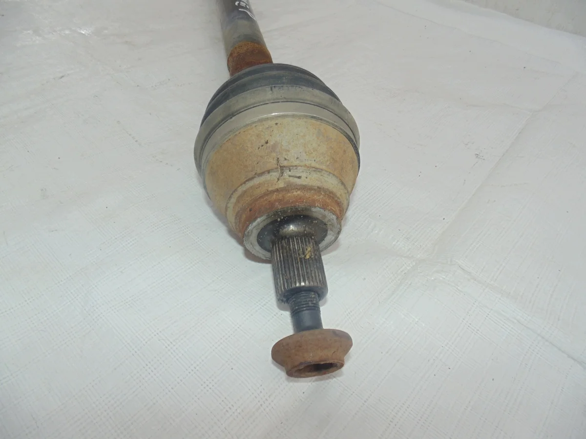 Eje delantero derecho VW Caddy III 2K0407272E image 3