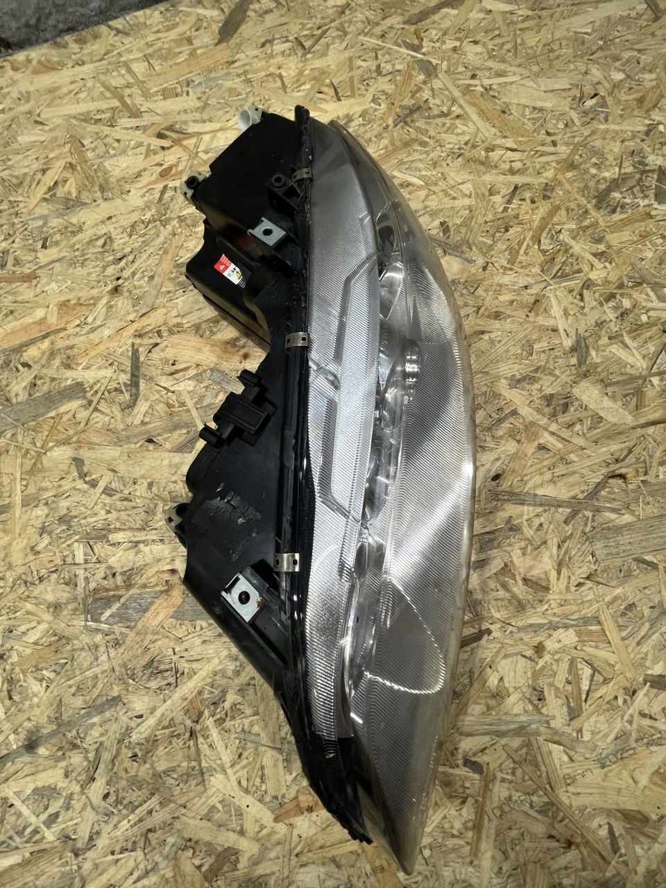 Farol Esquerdo Mazda 6 2.0 CITD Xenon image 3