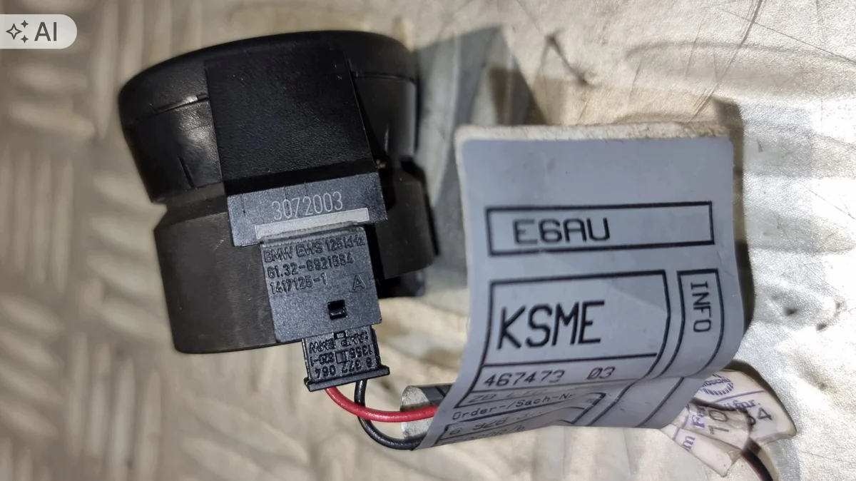 BMW E60 E61 E63 Antenne EWS 6928379 image 5