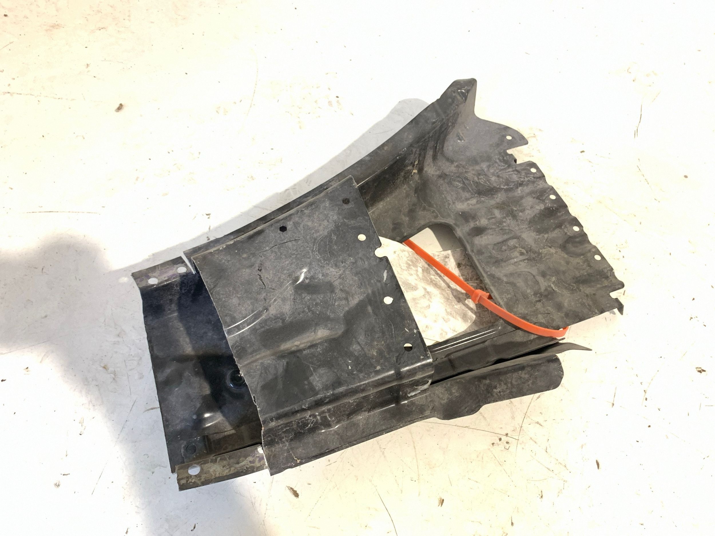 Chevrolet Silverado Front Bumper Bracket 86790624 image 5