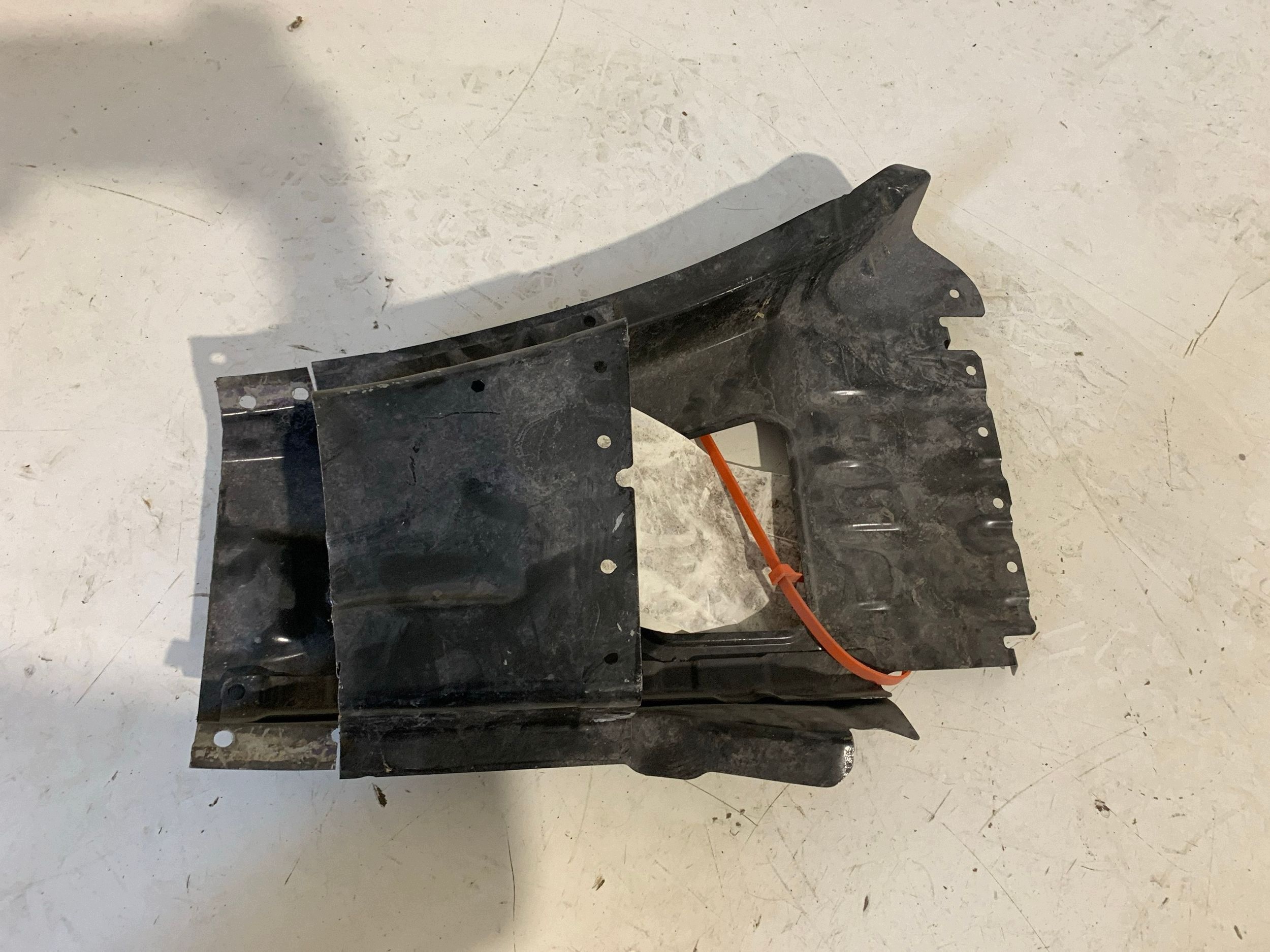 Chevrolet Silverado Front Bumper Bracket 86790624 image 6