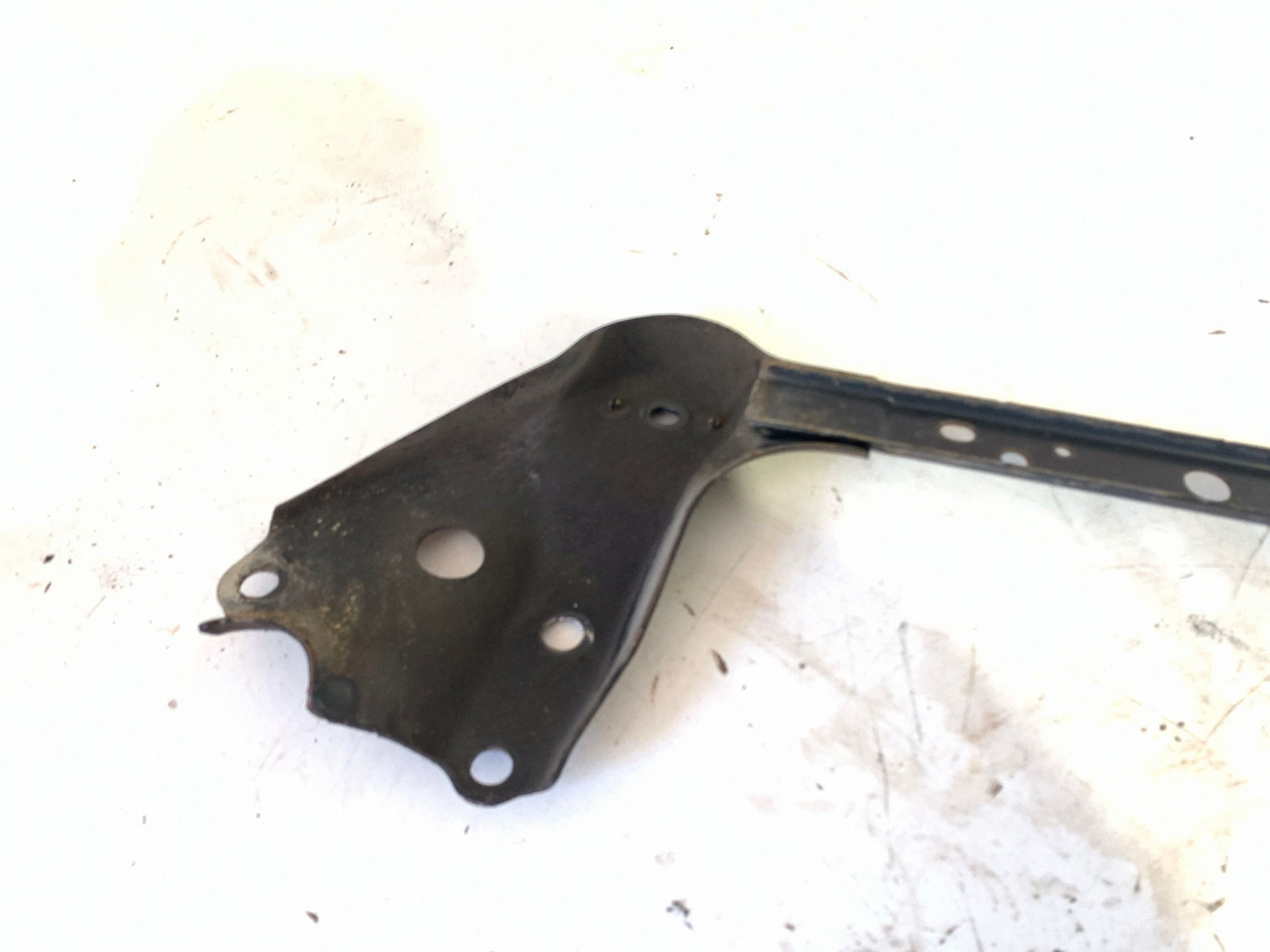 Nissan Juke F15 2017 Ondersteuning Radiator image 5
