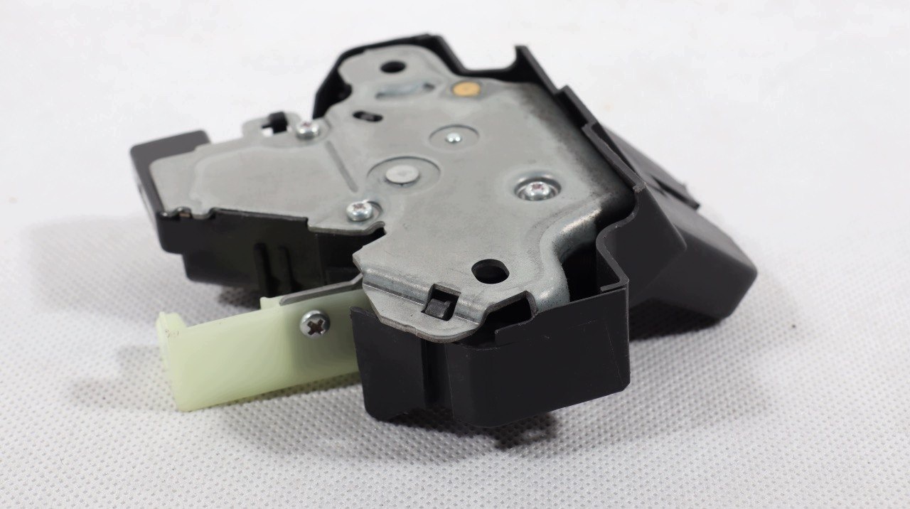 Serrure coffre Tesla Model 3 POZNEX 1092308-00-E image 7