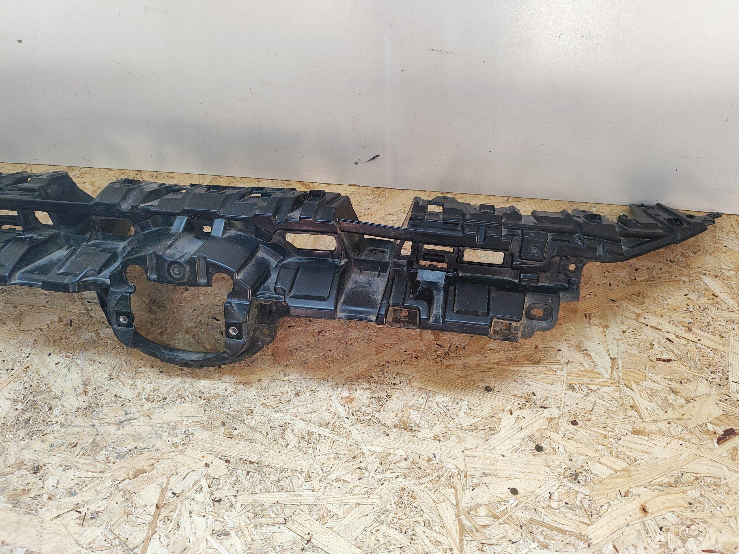 Grelha Toyota RAV4 2018- Usada OEM image 3
