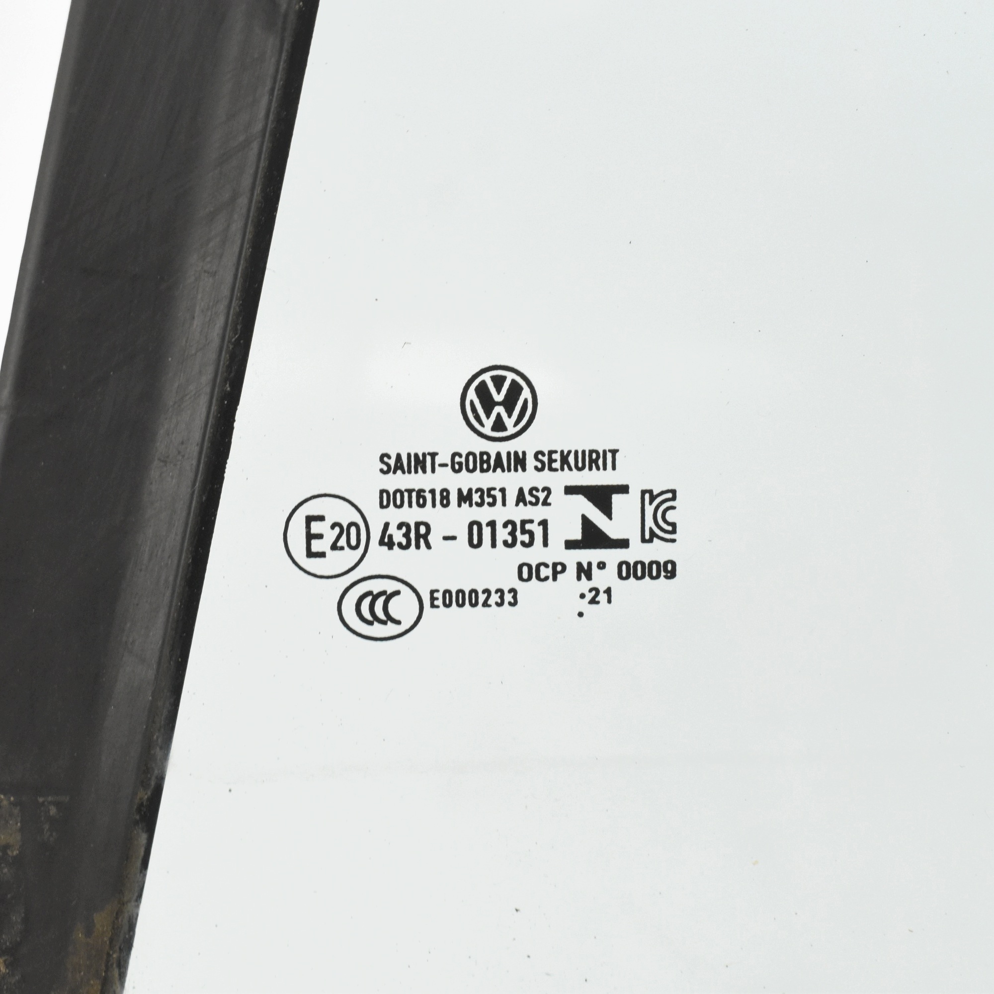 Sivulasi takaovi vasen VW ID.4 ID.5 11A845213D