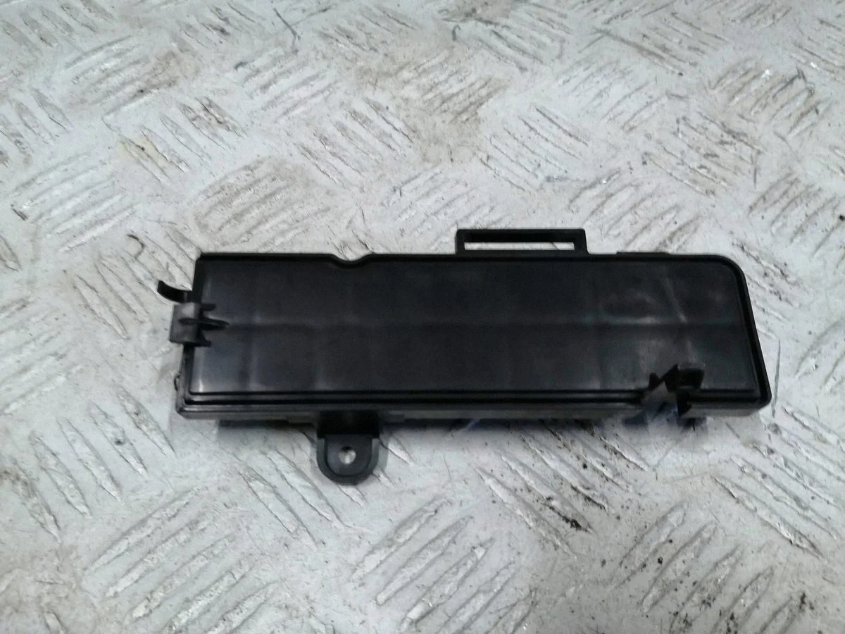 Dacia Sandero II Filterabdeckung 5R5822100