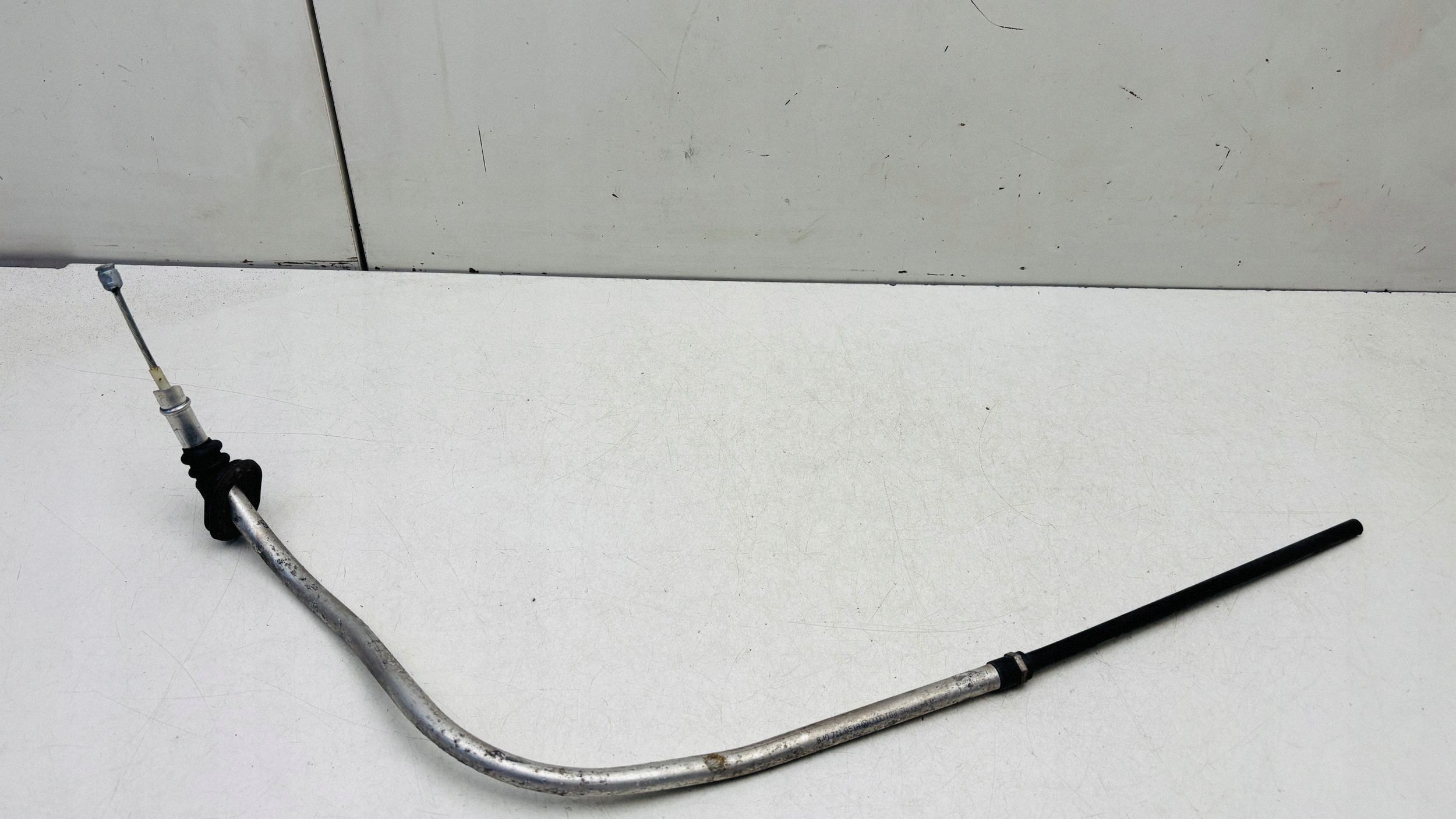 Audi TT Mk2 Käsijarruvaijeri 8J0711487A