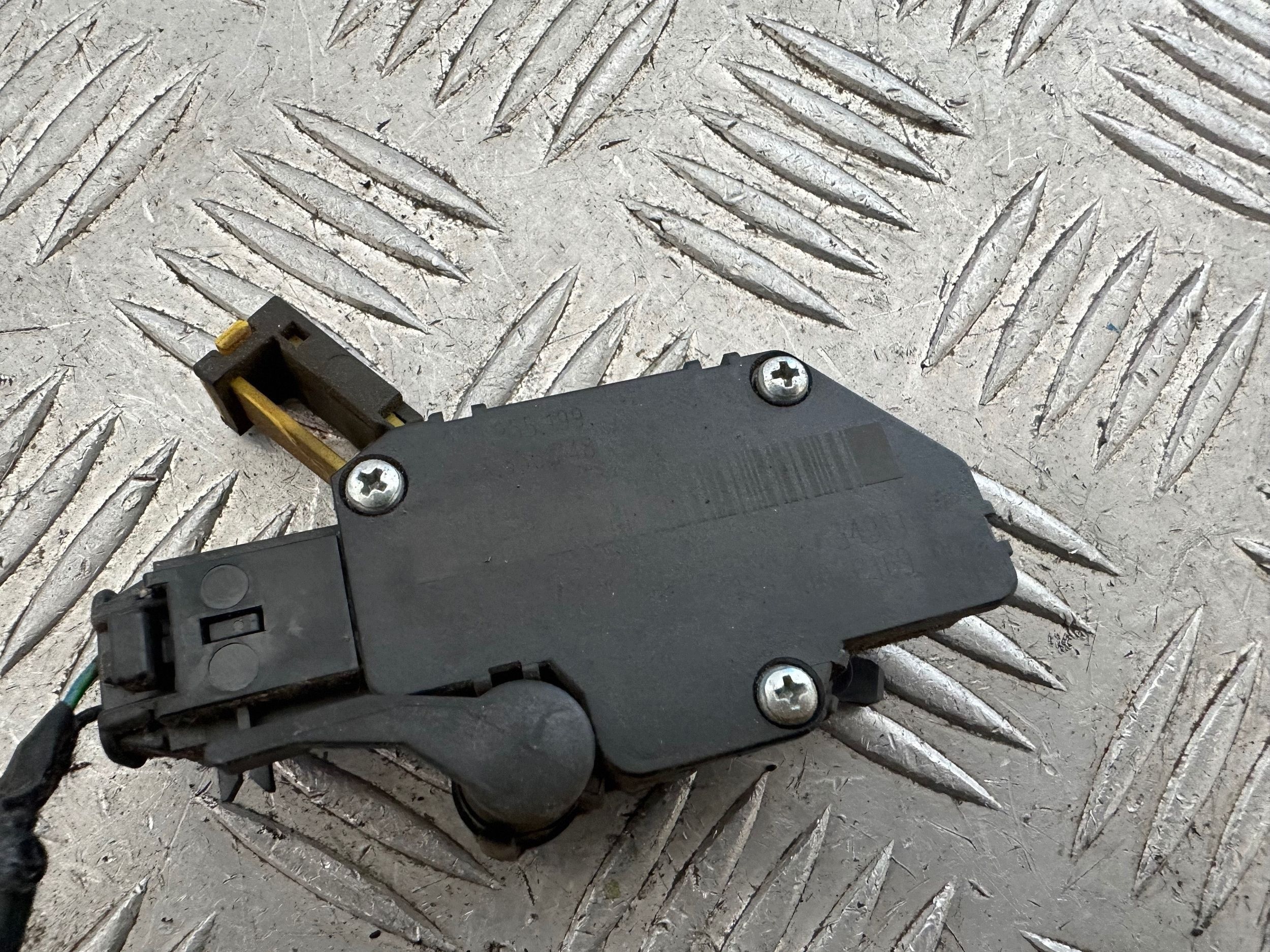 Citroen Nemo 1.3HDI Koppeling Sensor 00505084790 image 6
