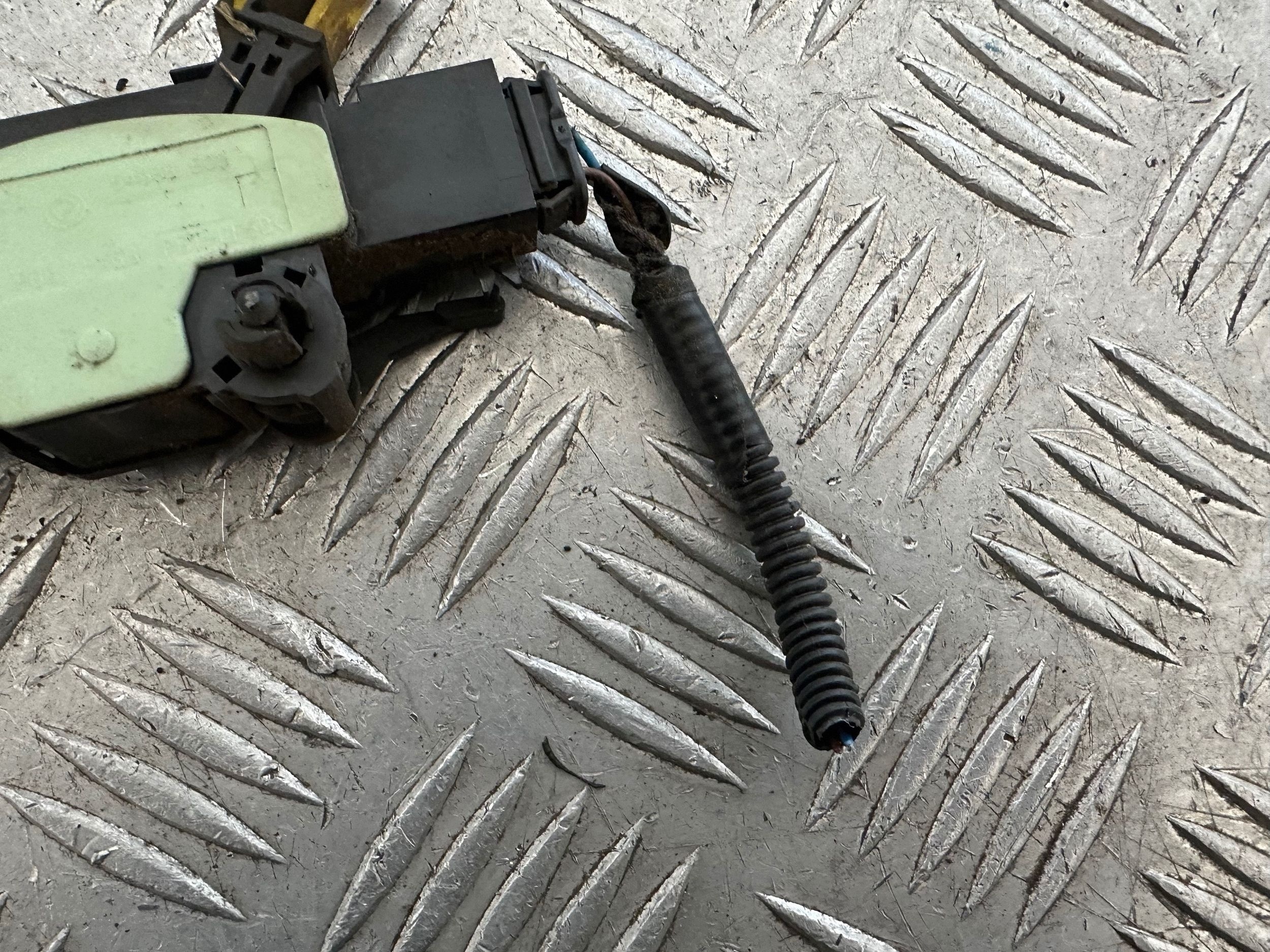 Citroen Nemo 1.3HDI Koppeling Sensor 00505084790 image 10