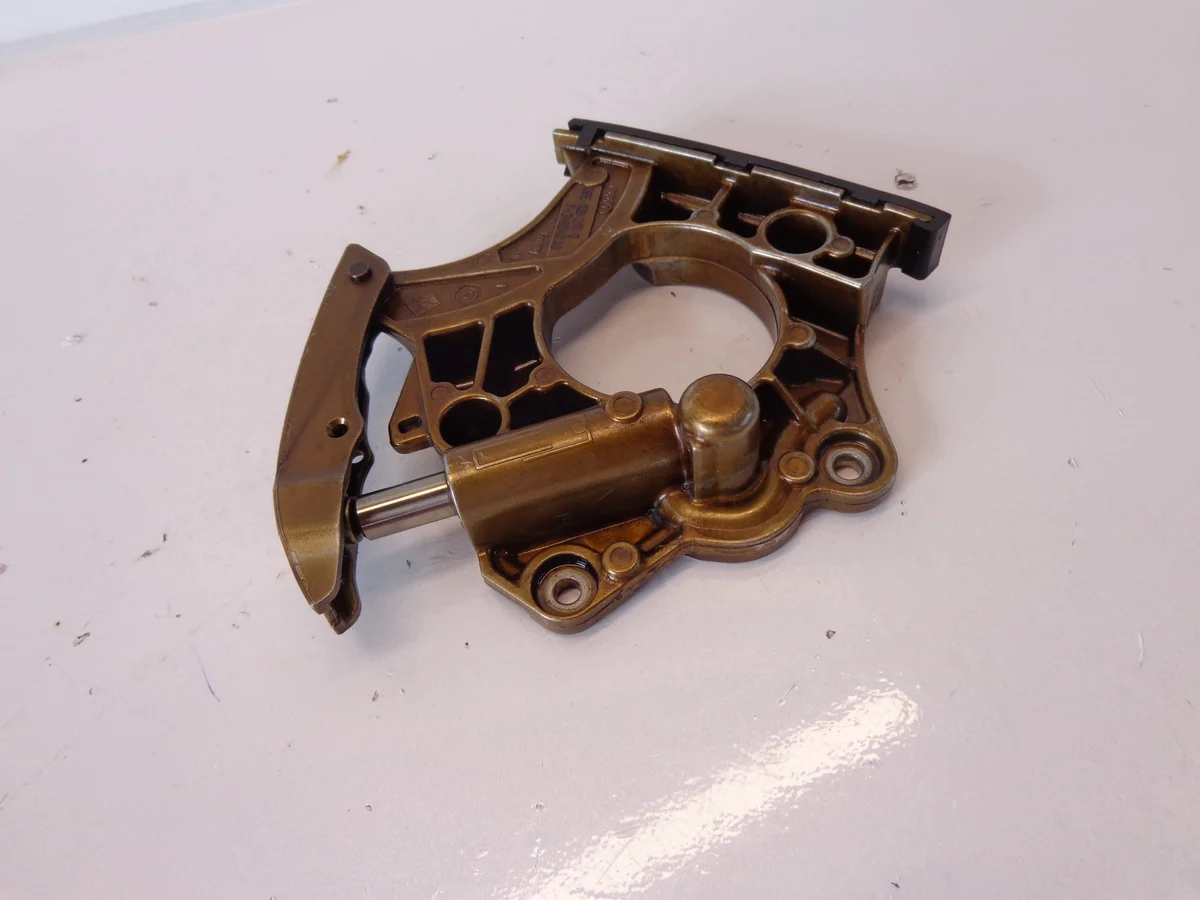 Audi A6 C6 3.0 TFSI Kettingspanner 06E109217Q image 3