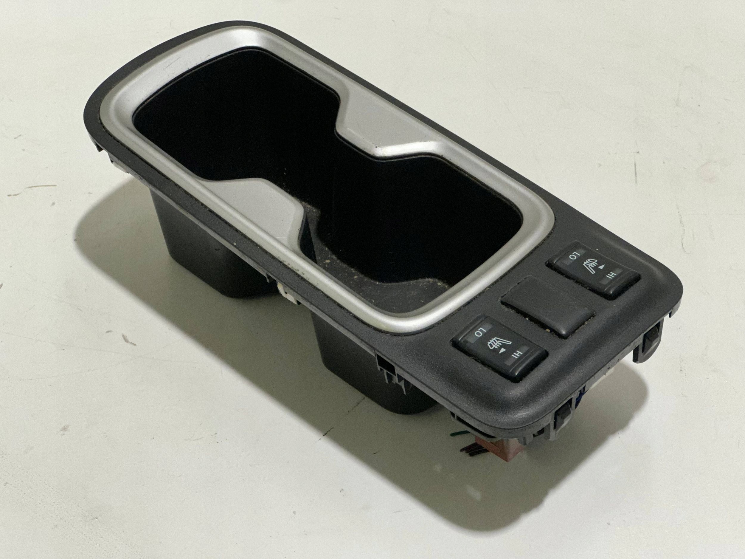 Porte-gobelet Nissan Navara D23 Console 969504JA0A image 2