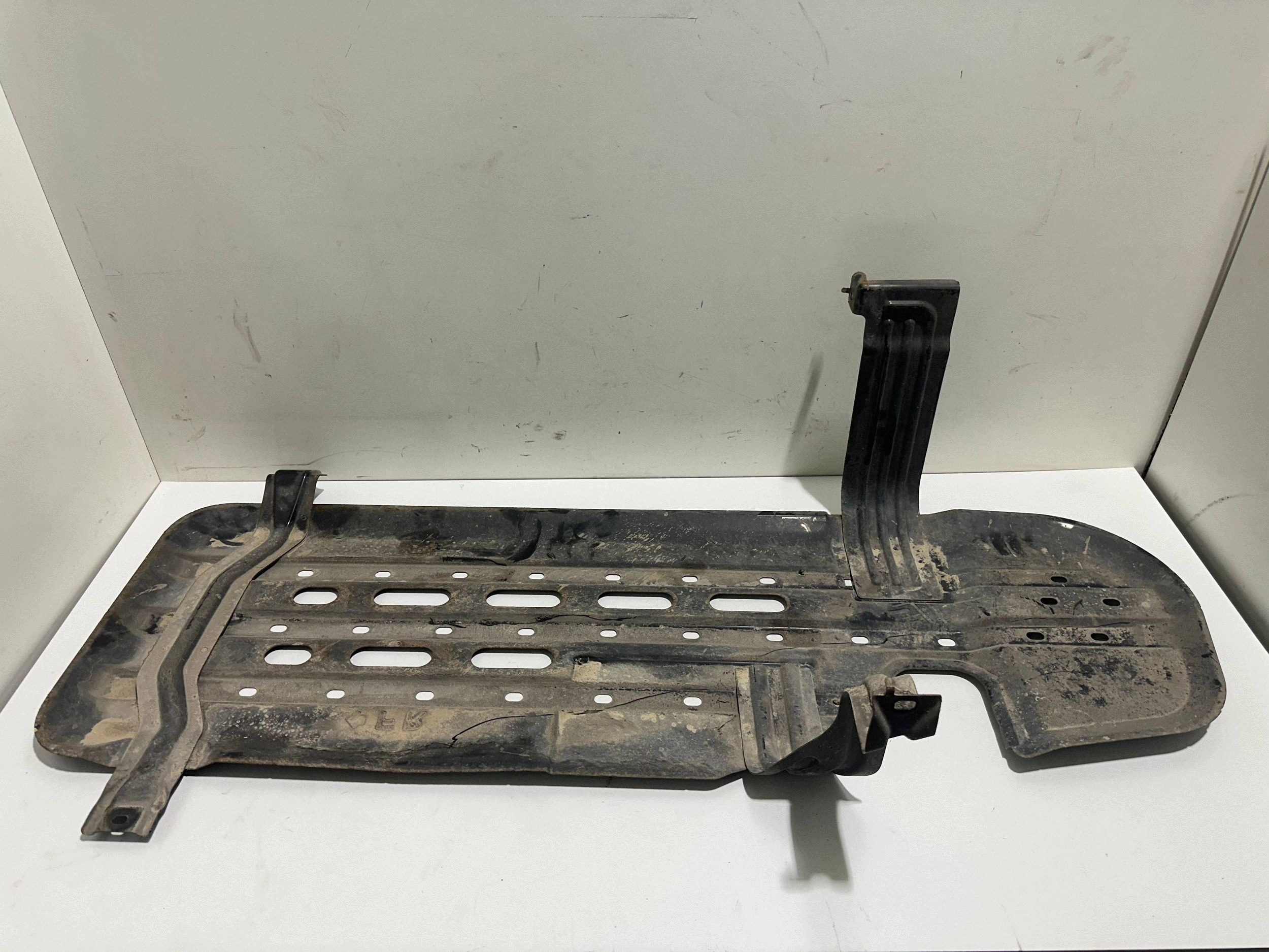 Proteção Tanque Combustível Nissan Navara D23 Usado image 2