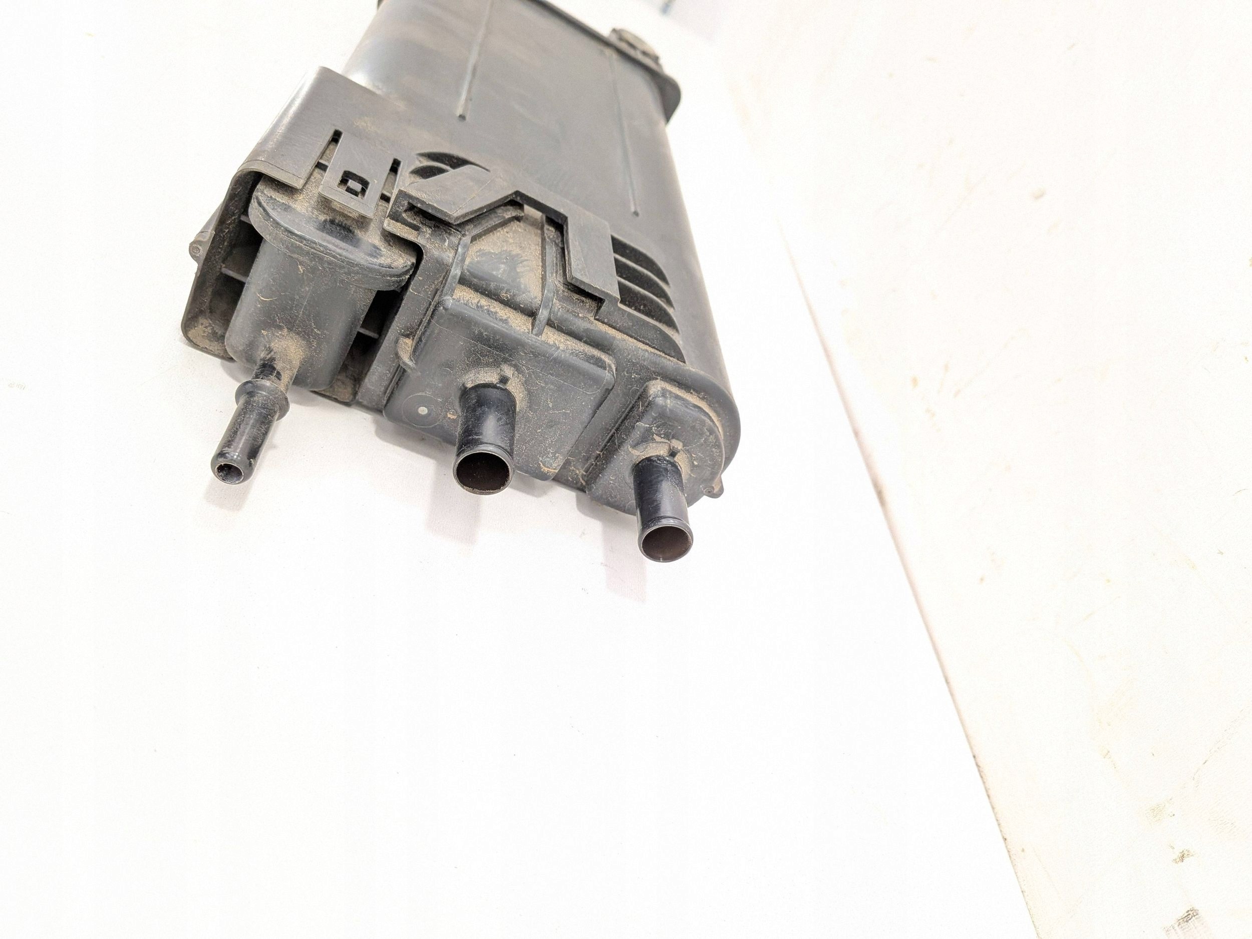 Filtro Carbón Toyota Highlander XU70 VLO36811 image 6