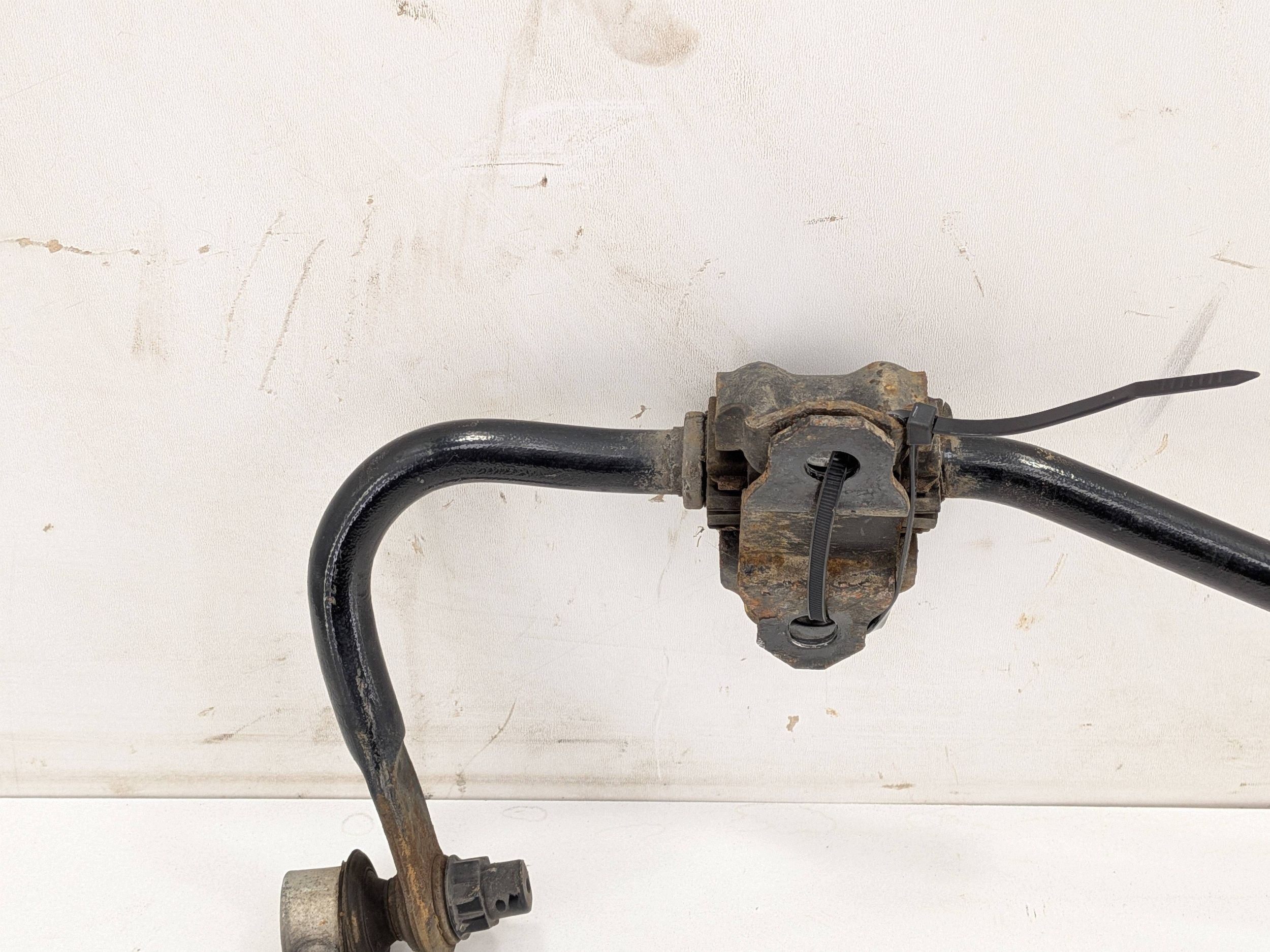 Stabilisator hinten Toyota Highlander XU70 image 4
