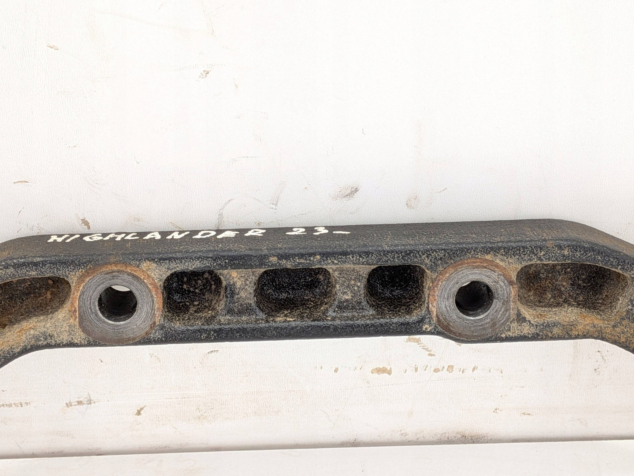 Fäste främre differential Toyota Highlander image 7