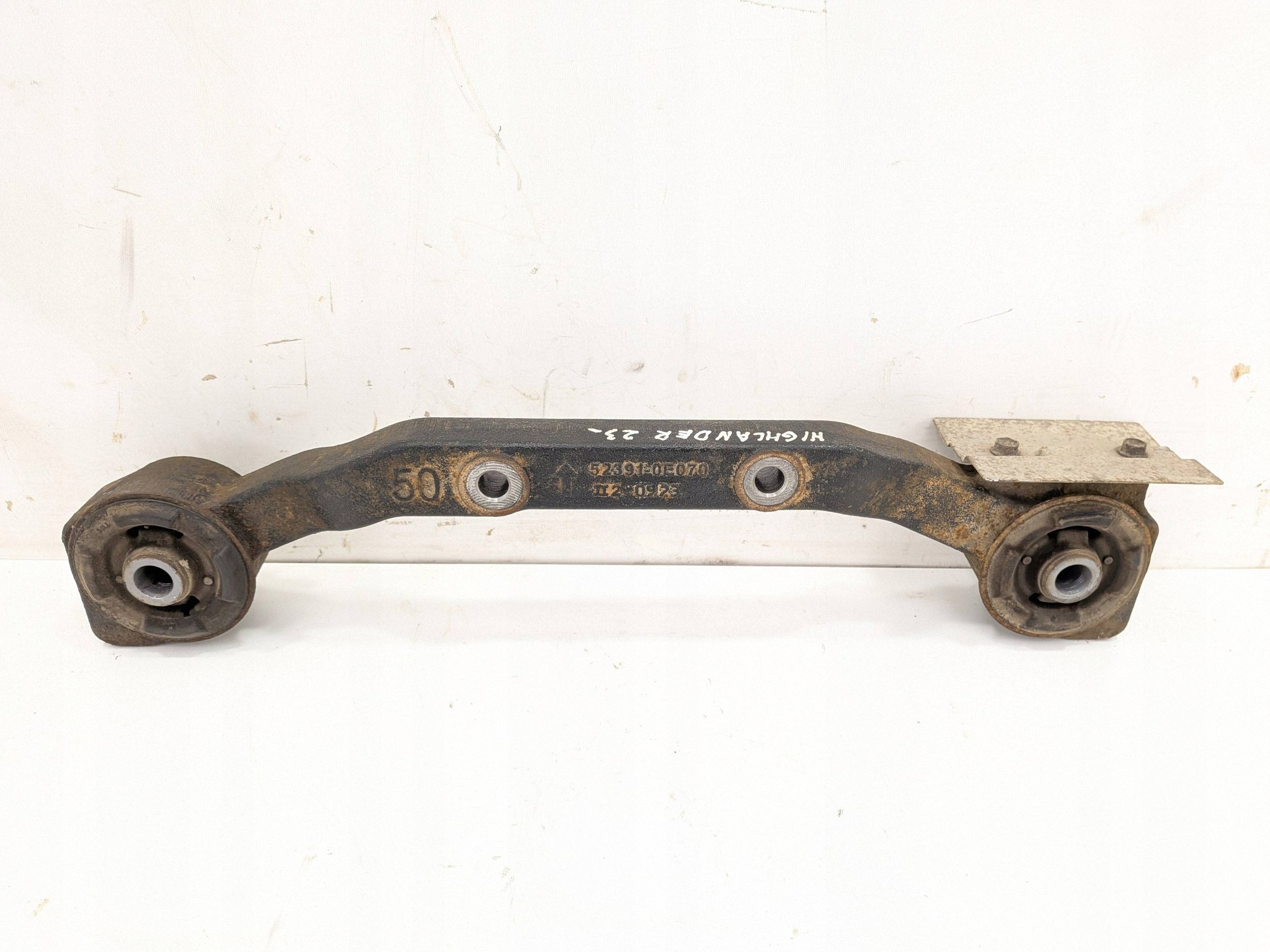 Fäste främre differential Toyota Highlander image 8