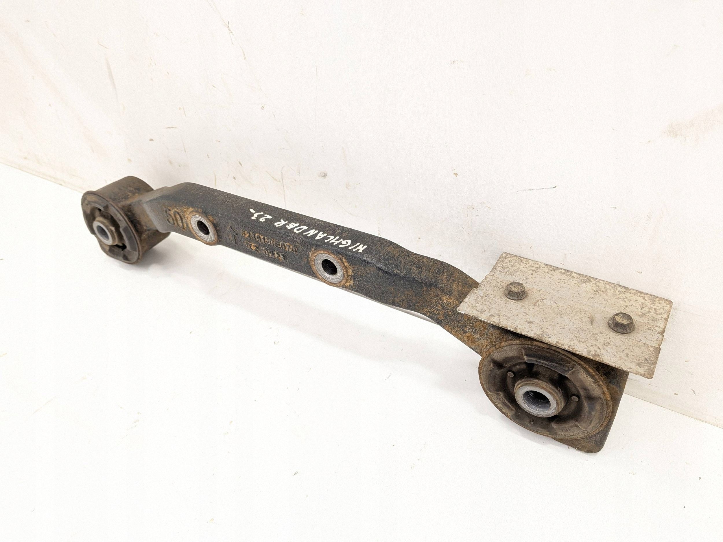 Fäste främre differential Toyota Highlander image 10