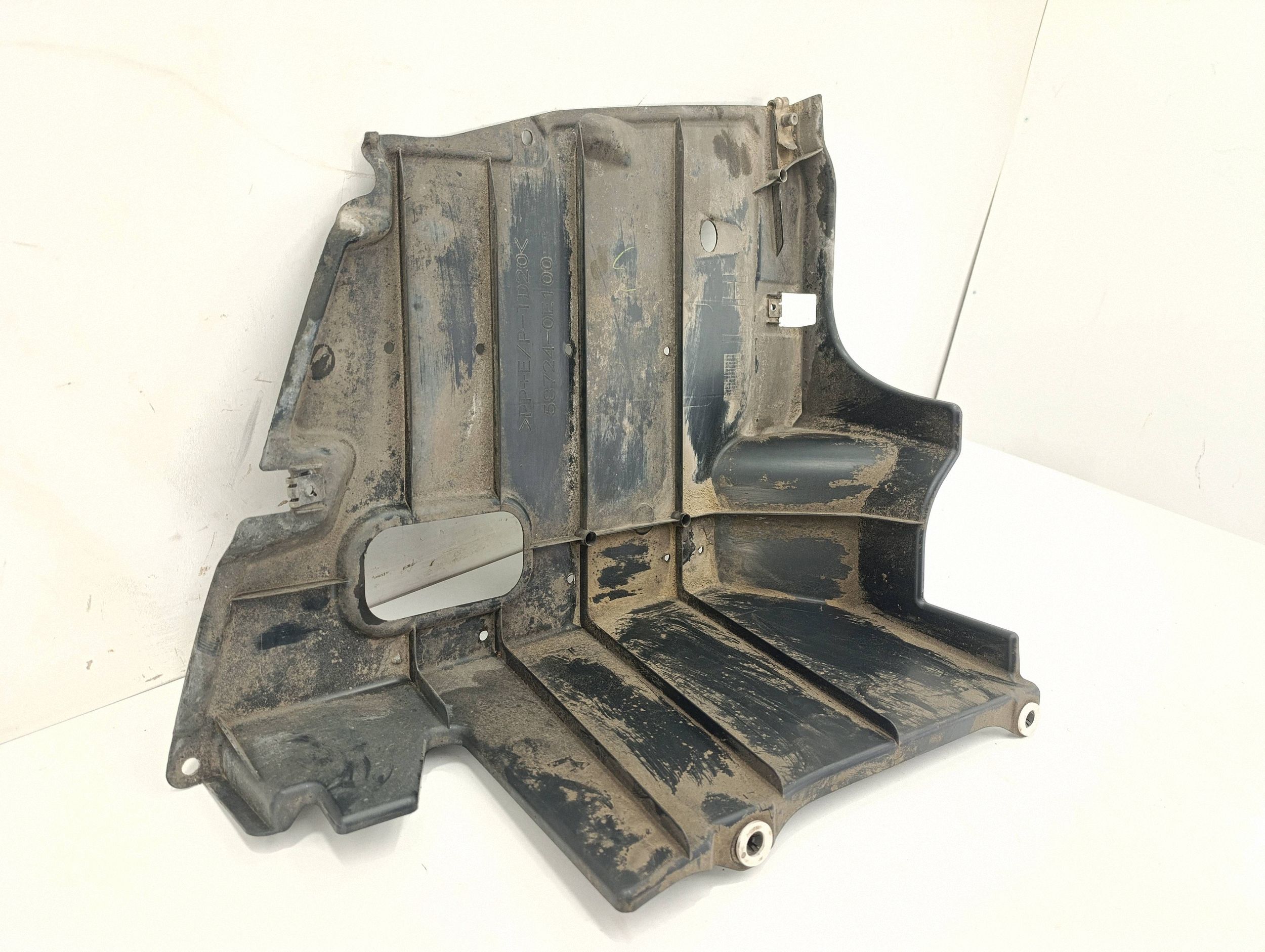 Toyota Highlander XU70 587240E100 Protection image 5