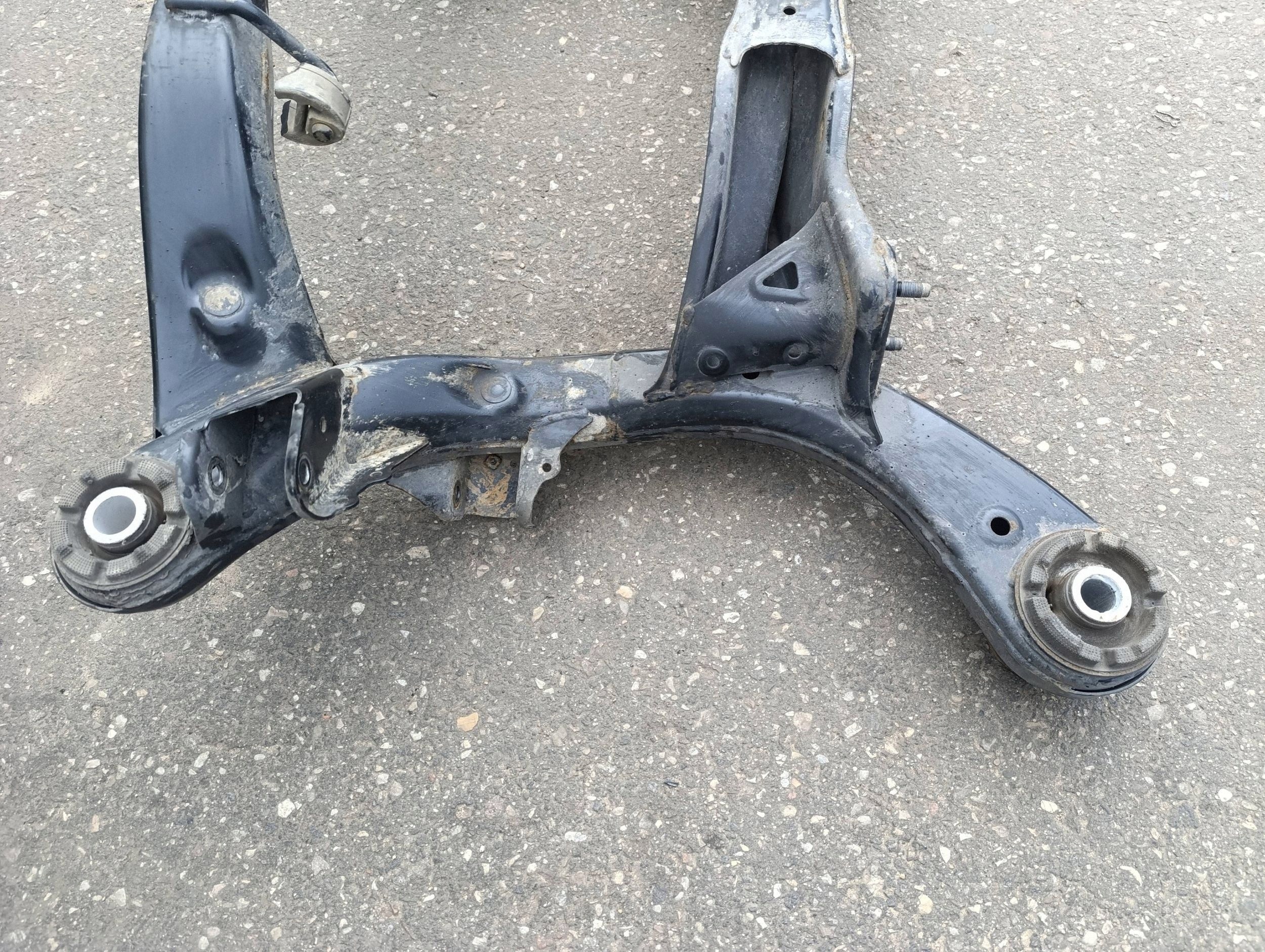 Bakre skenor Toyota Highlander XU70 VLO36746 image 9