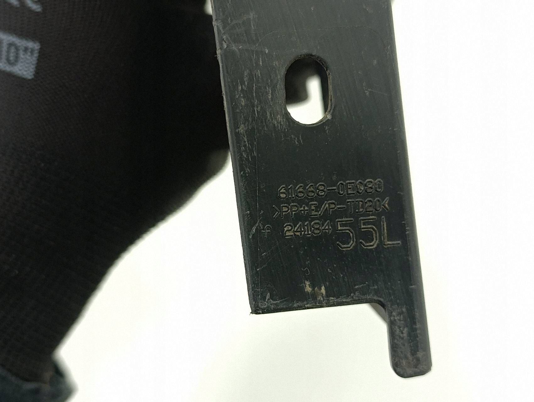 Tätning Toyota 61668-0E080 OE image 8
