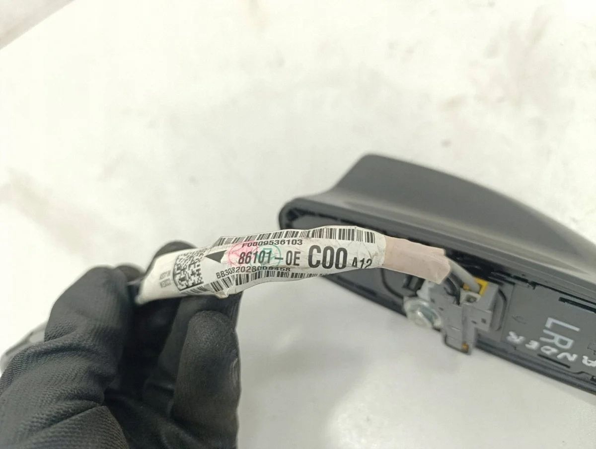 GPS-antenni Toyota Highlander XU70 image 6