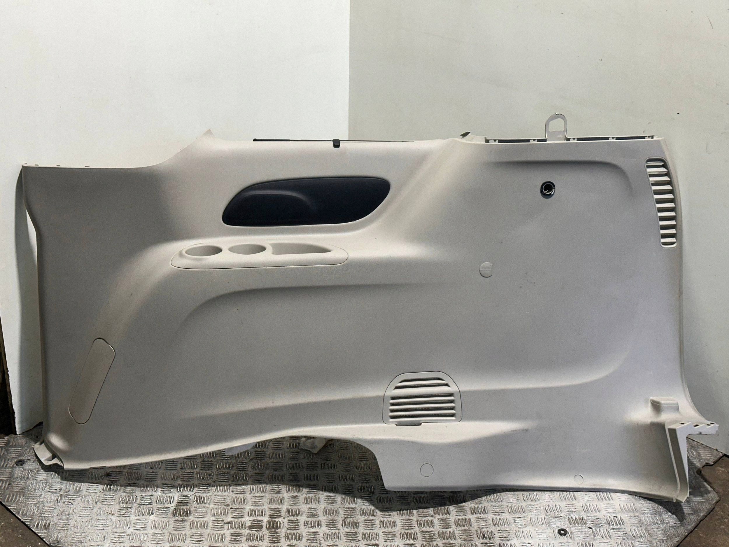 Chrysler Pacifica 3.6 Panel Maletero Derecho image 2