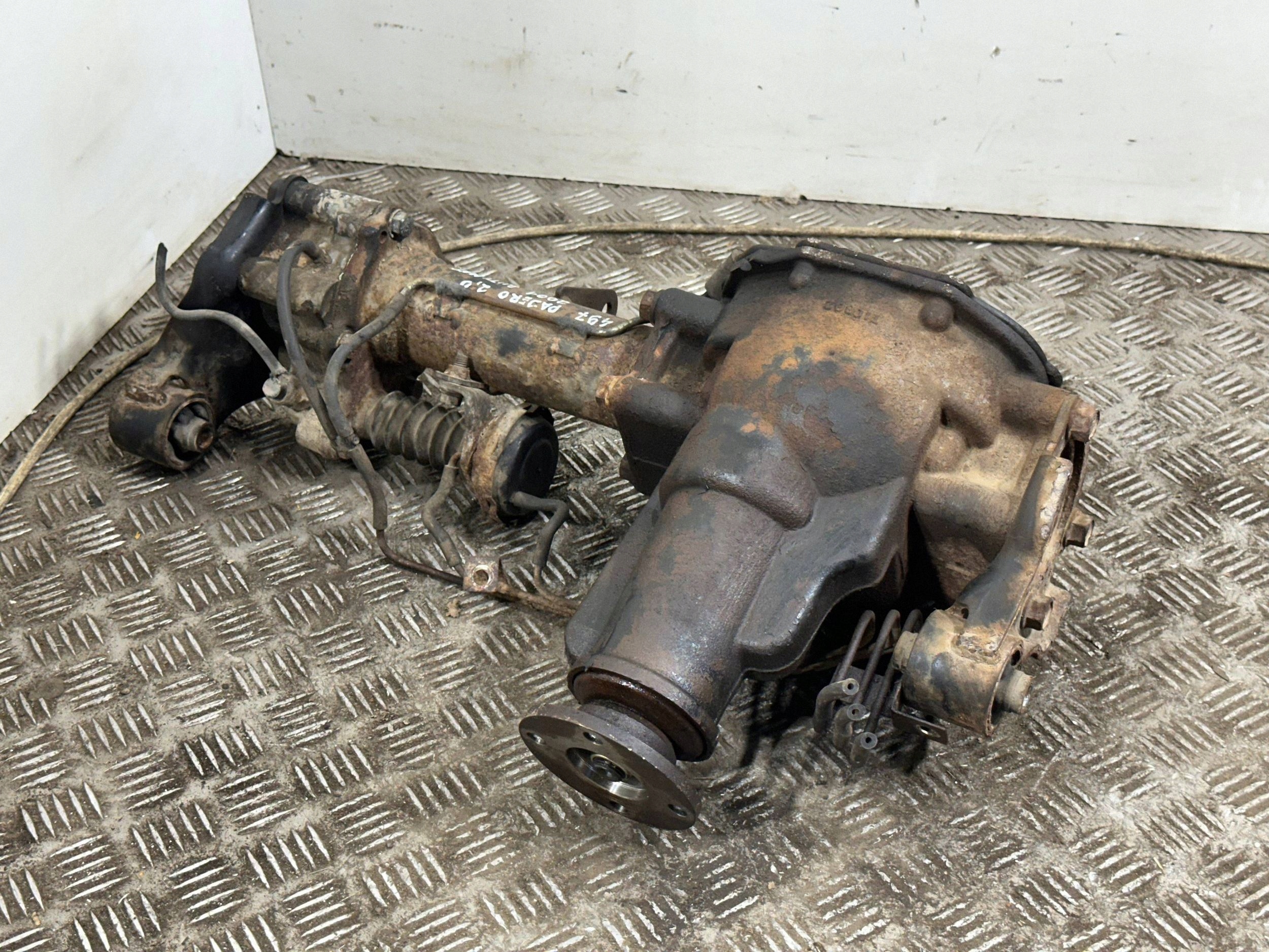 Framdifferential Mitsubishi Pajero VLO35804 image 3