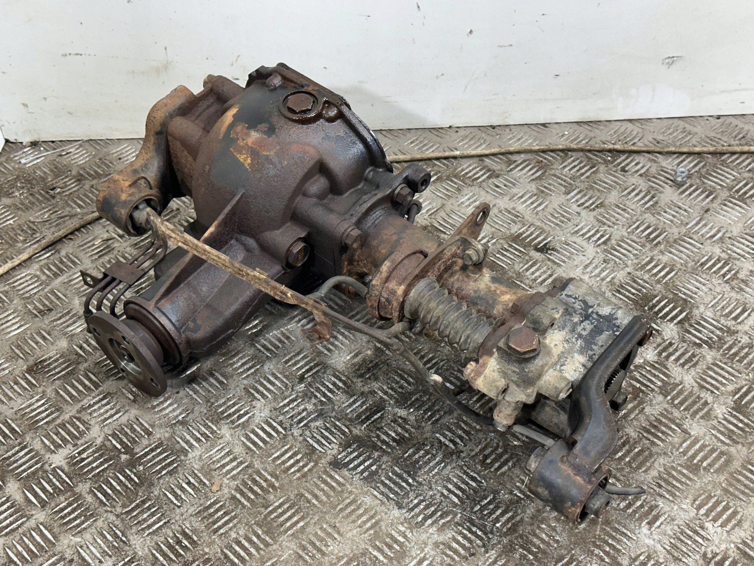 Framdifferential Mitsubishi Pajero VLO35804 image 6