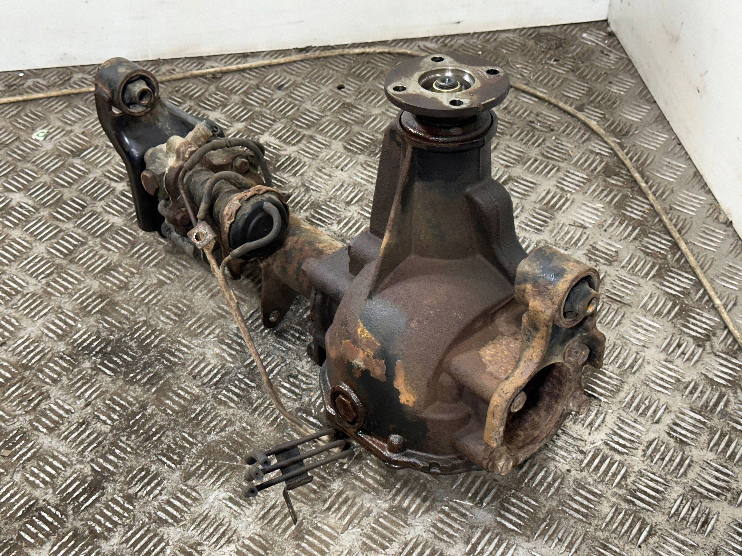 Framdifferential Mitsubishi Pajero VLO35804 image 8