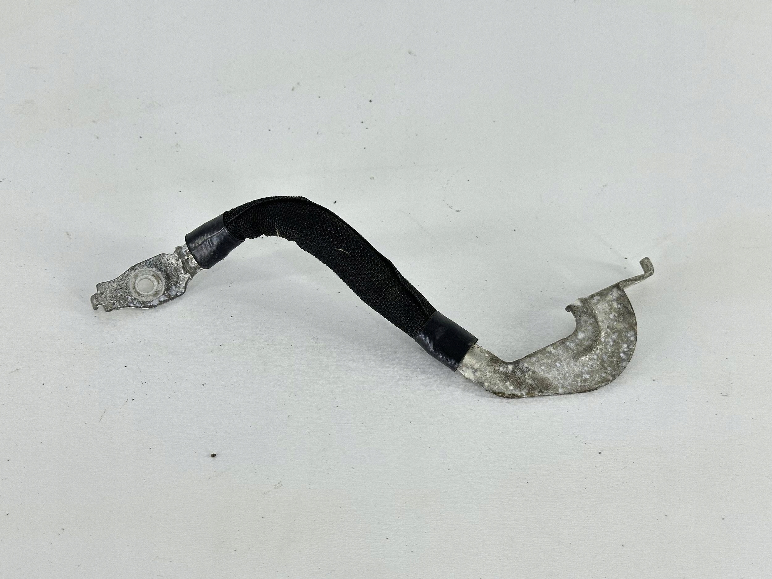 Borne négative Toyota Sienna XL40 IV VLO35776 image 2