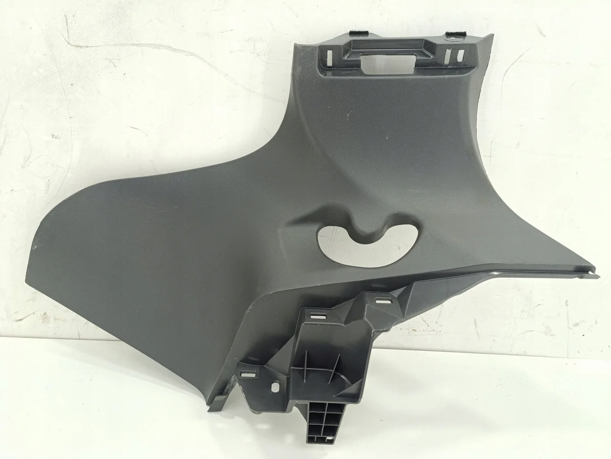 Cubierta Pilar D Trasero Derecho Toyota Sienna XL40