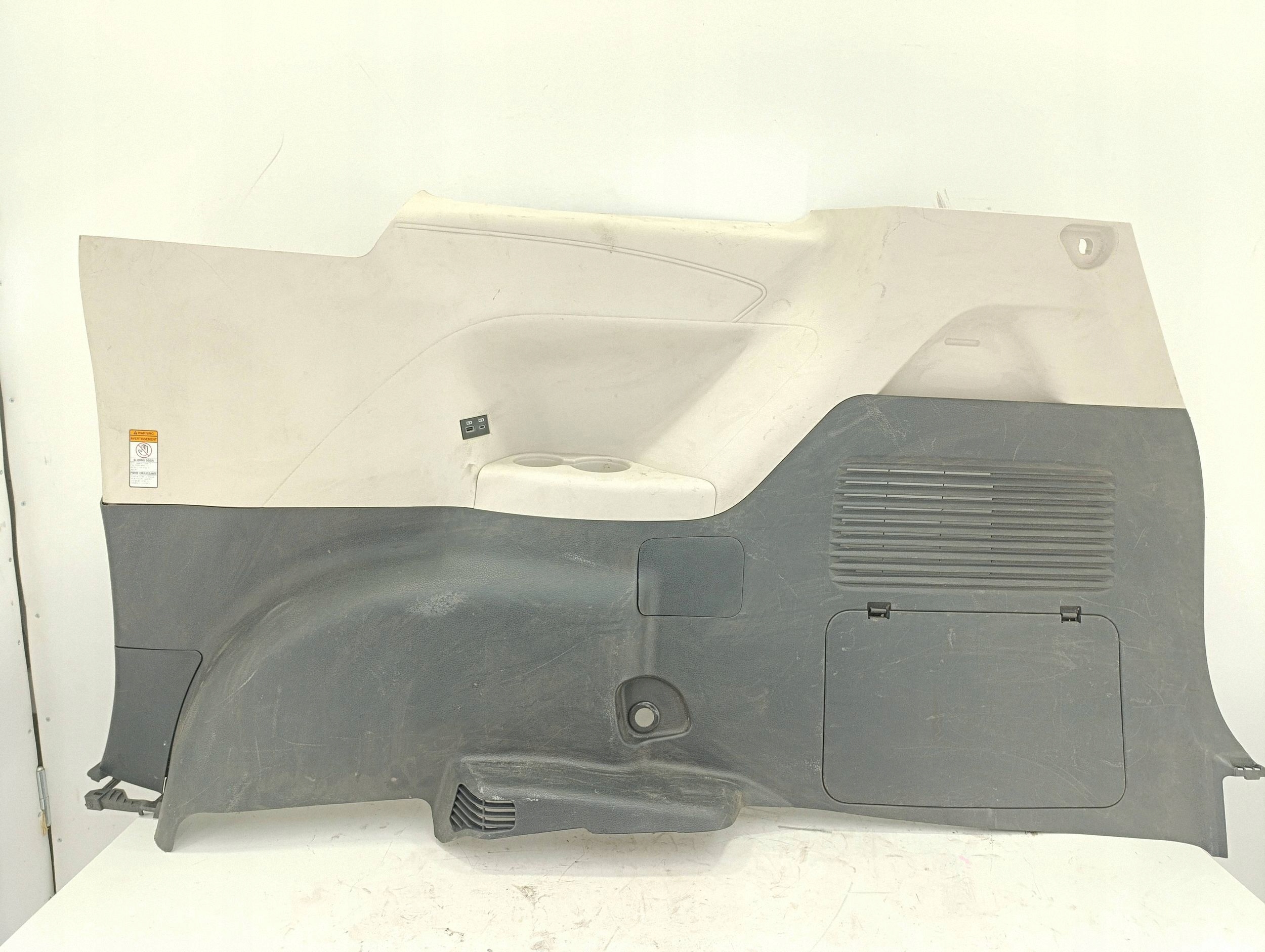 Toyota Sienna XL40 Panel Lateral Maletero Derecho Trasero
