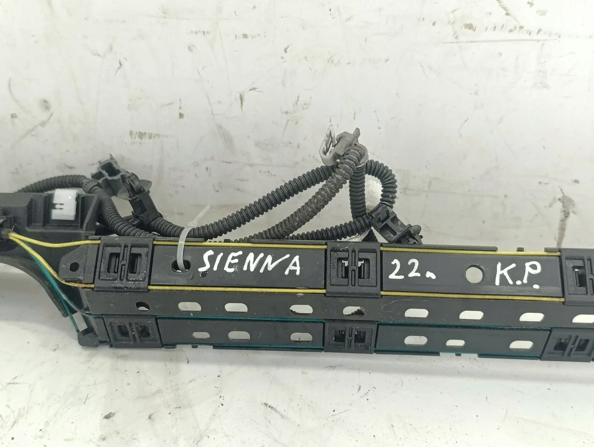 Sensor för baklucka Toyota Sienna XL40 IV image 5