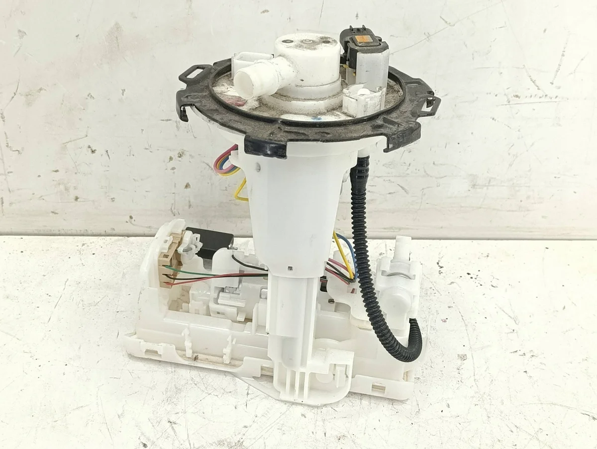 Pompe à carburant Toyota Sienna XL40 IV 7702008091