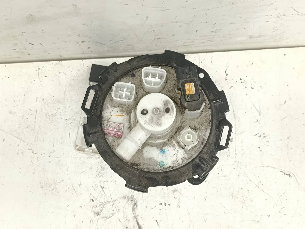 Polttoainepumppu Toyota Sienna XL40 IV 7702008091 image 4