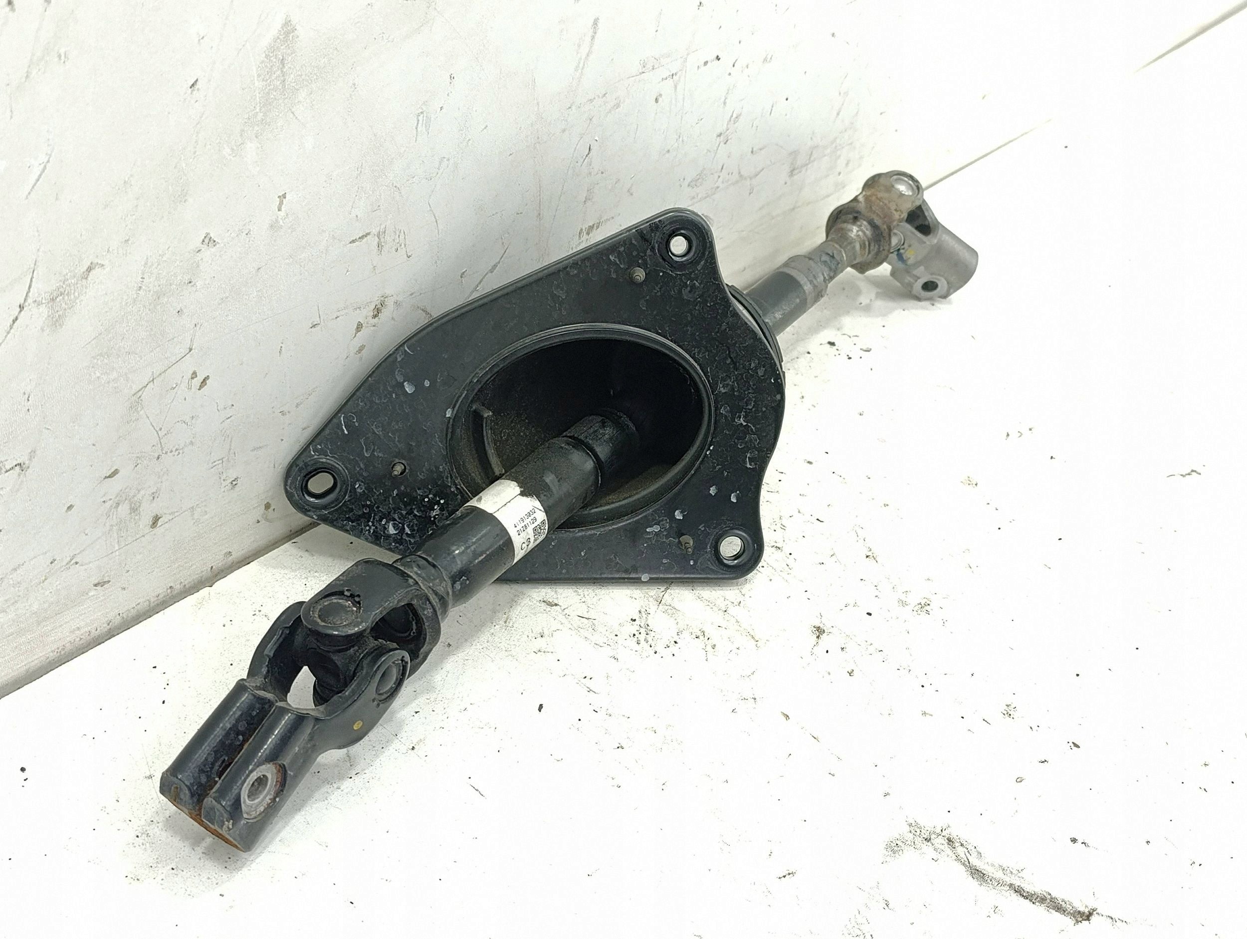 Toyota Sienna ohjauspylvään ristikko 411913032
