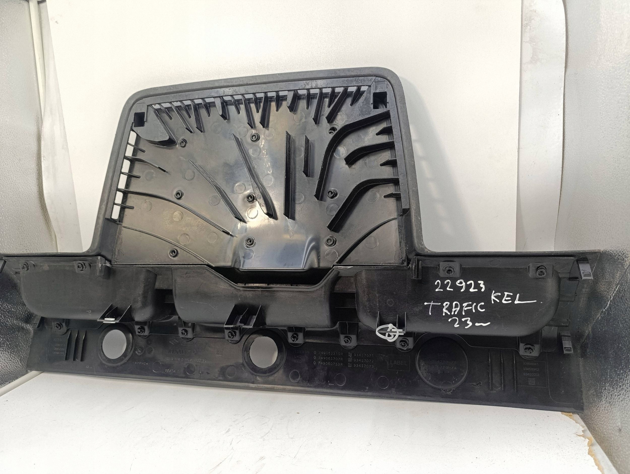 Luftkanal fram Renault Trafic III (X82) image 10