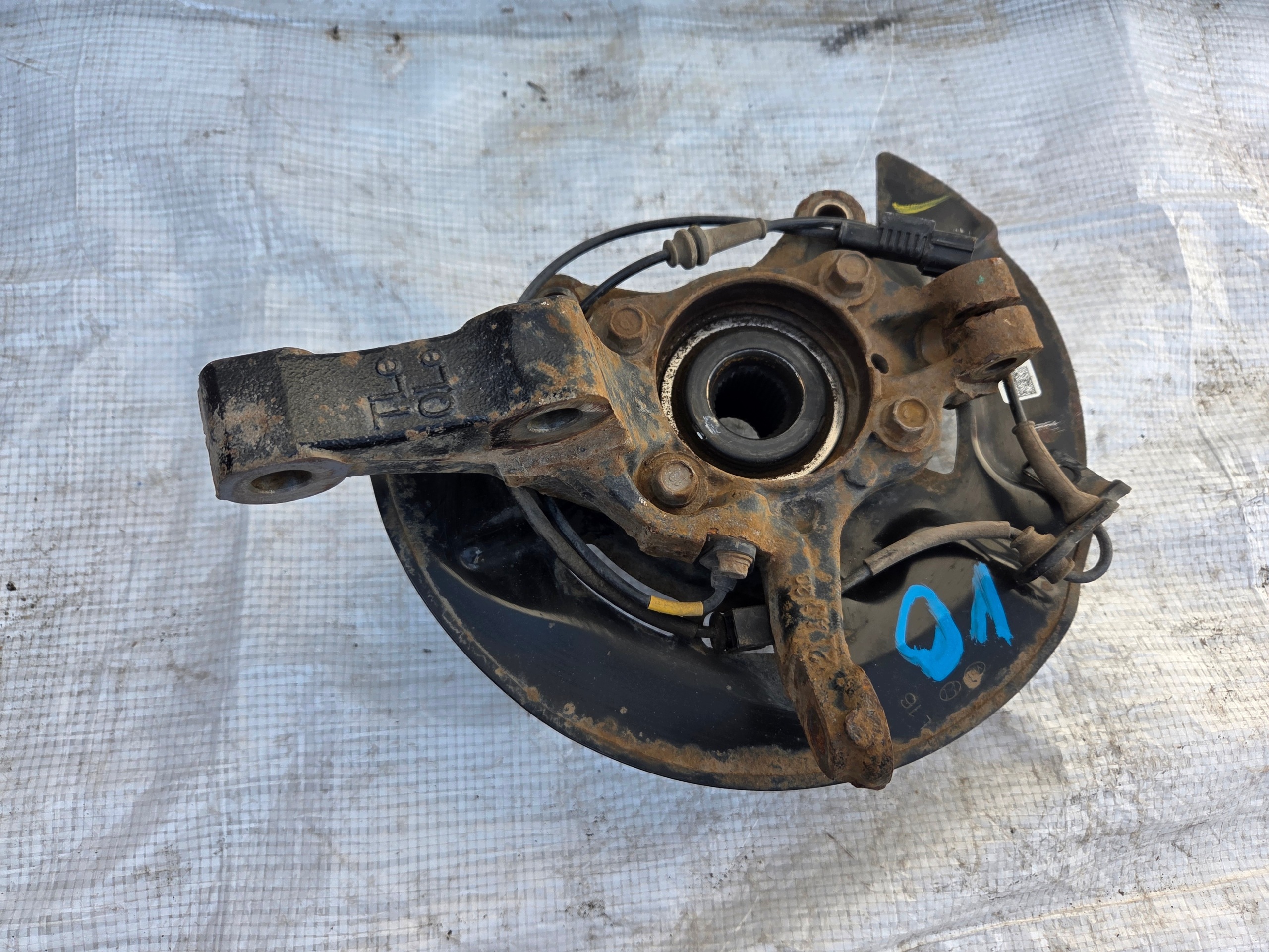 Achsschenkel vorne links Hyundai Tucson Kia
