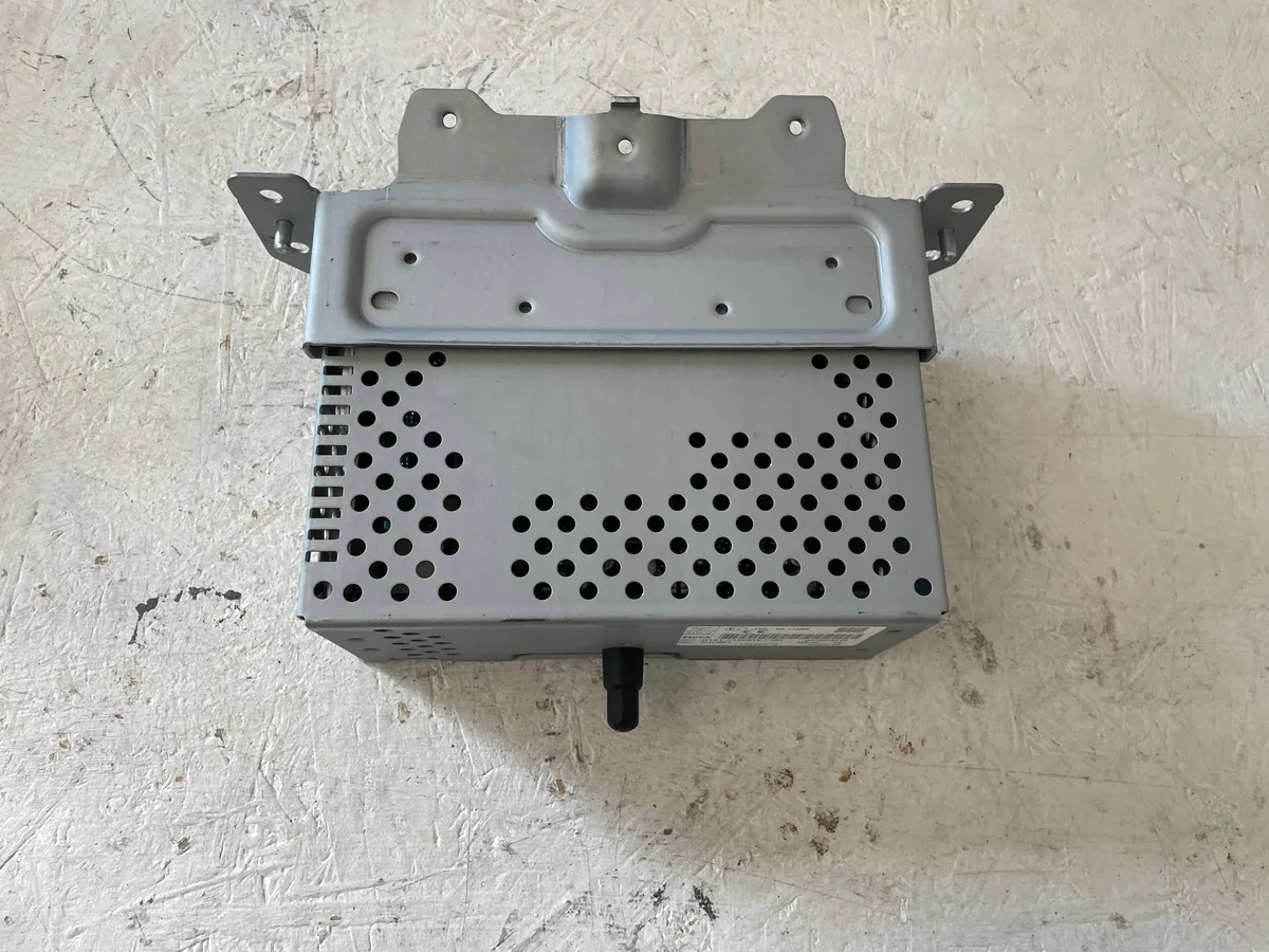 Autoradio Ford Fiesta MK8 H1BT-18C815-GM