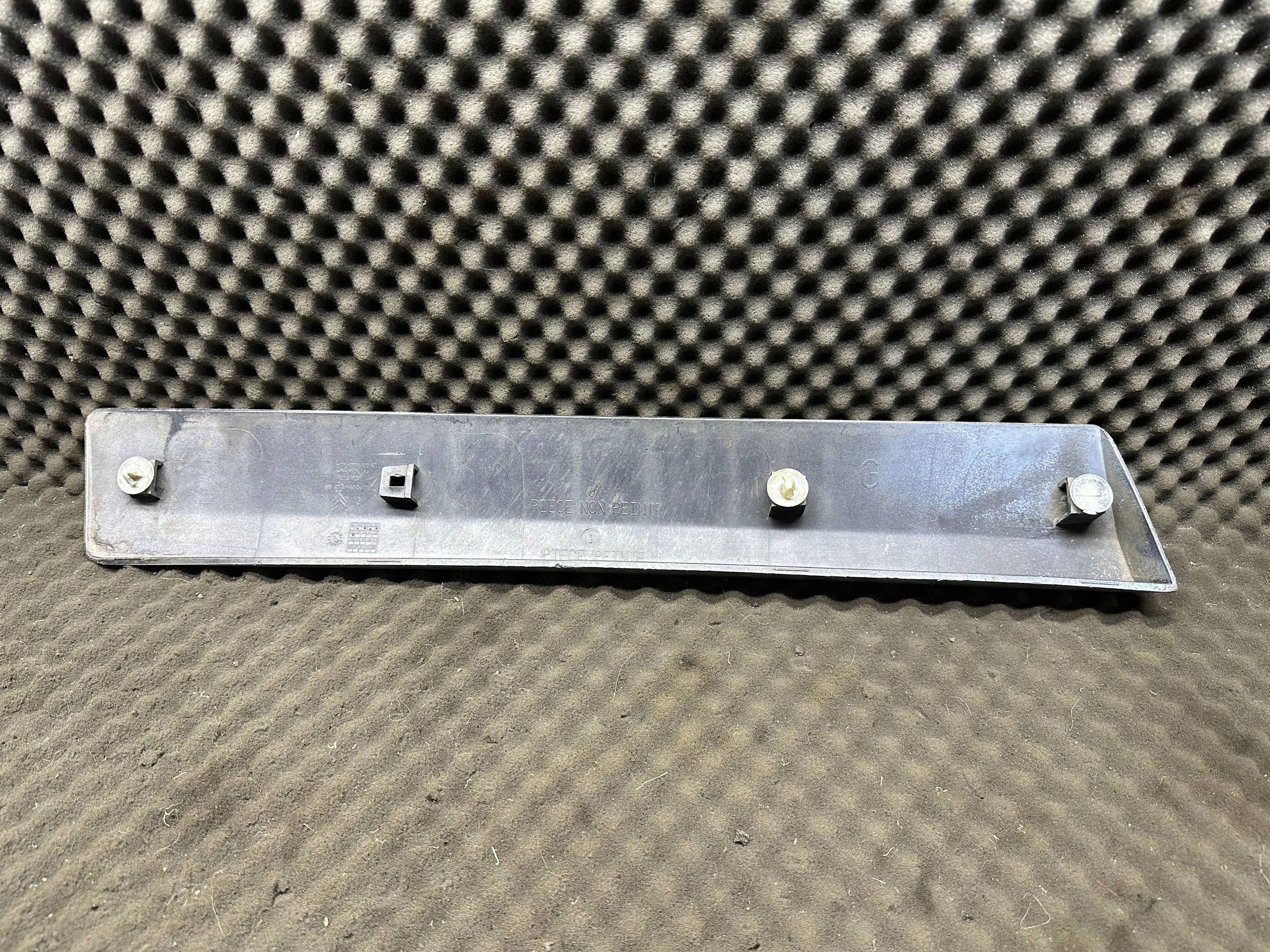 9653636177VAR Moulure aile arrière Citroën C4 image 3
