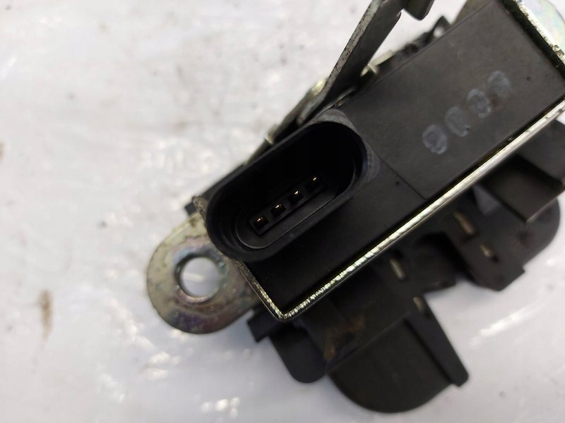 Serrure hayon SEAT LEON II 1P0827505A