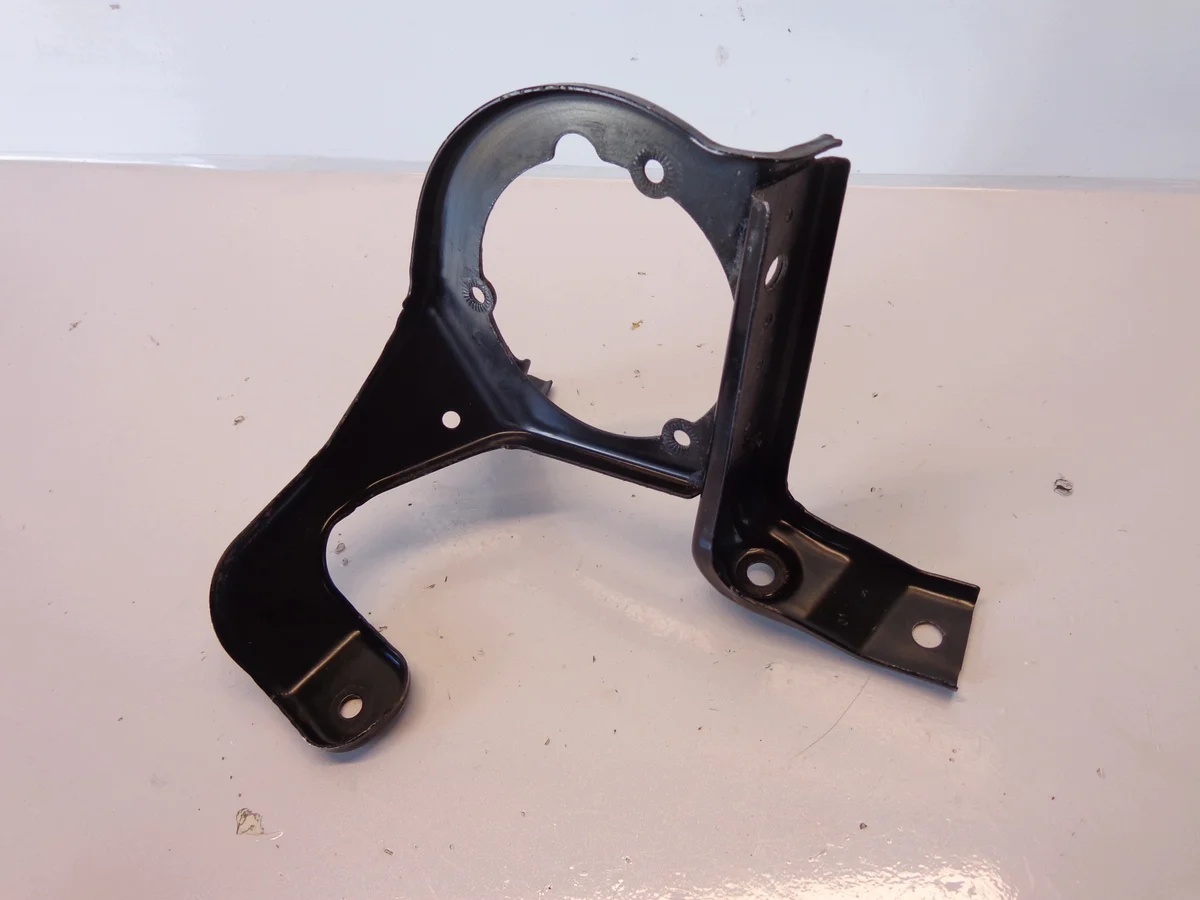 Audi A6 C6 Support Pompe Secondaire 4F0906615F image 4