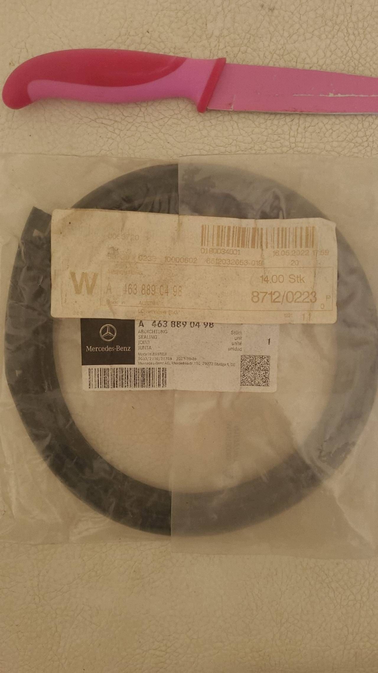 Fender Flare Seal Mercedes G W463 A4638890498