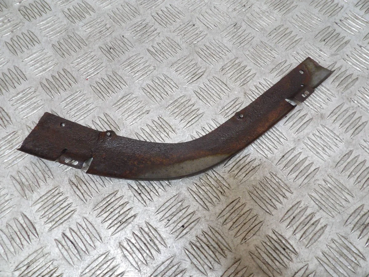 JEEP CHEROKEE XJ Support garde-boue arrière gauche image 9