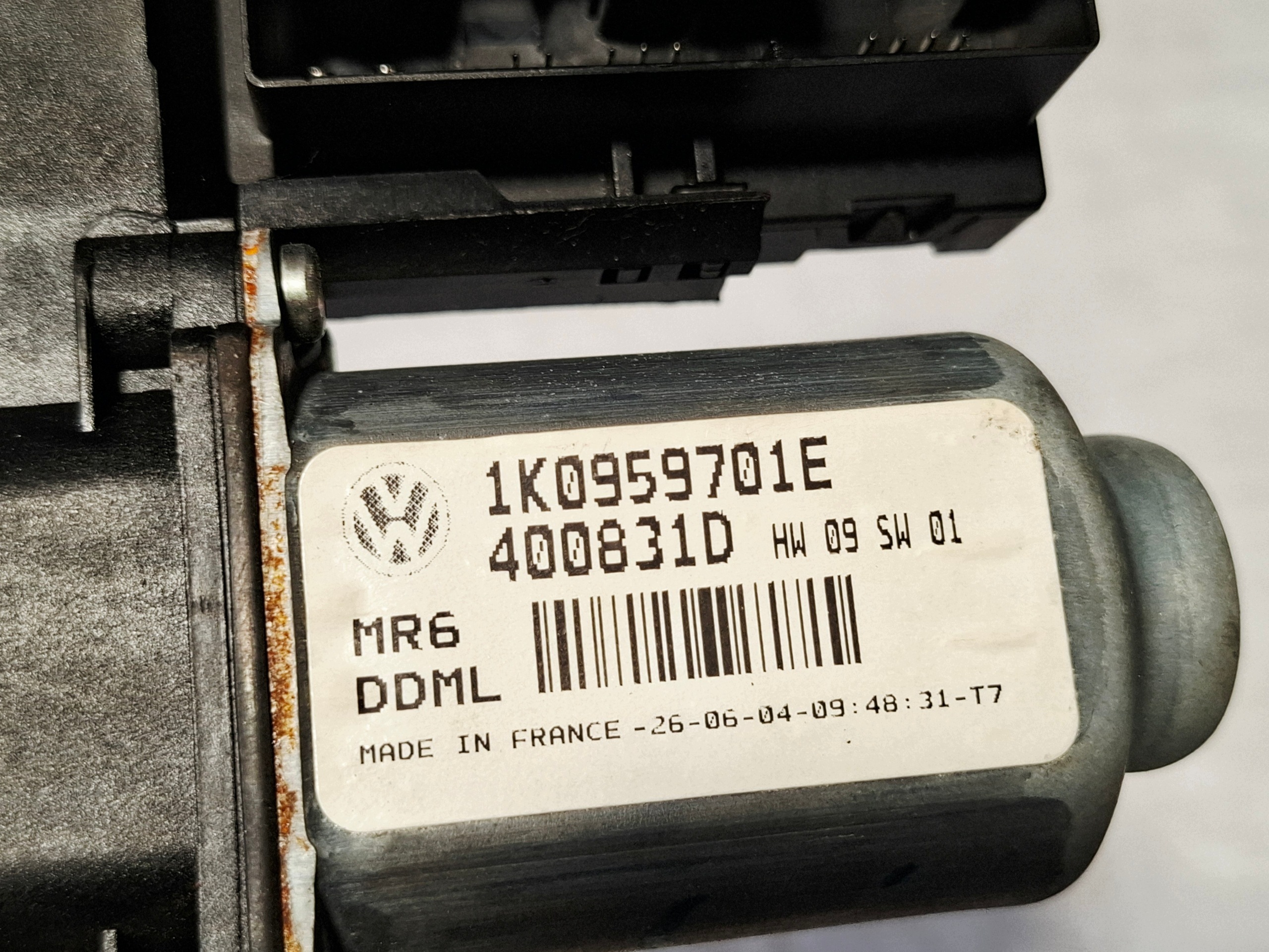 Motor de Vidro Dianteiro Esquerdo VW Golf V 1K0959701E image 3