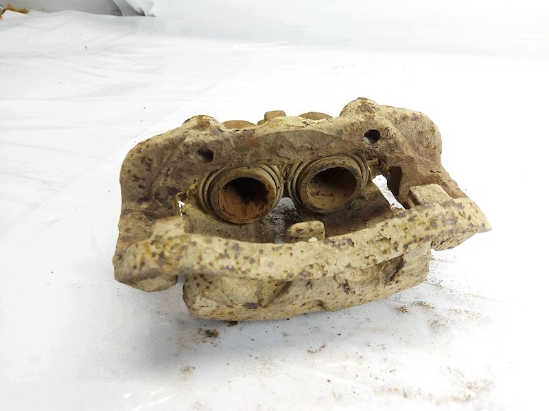 Caliper Ford Maverick I Mk1 2.4 i Usado image 3